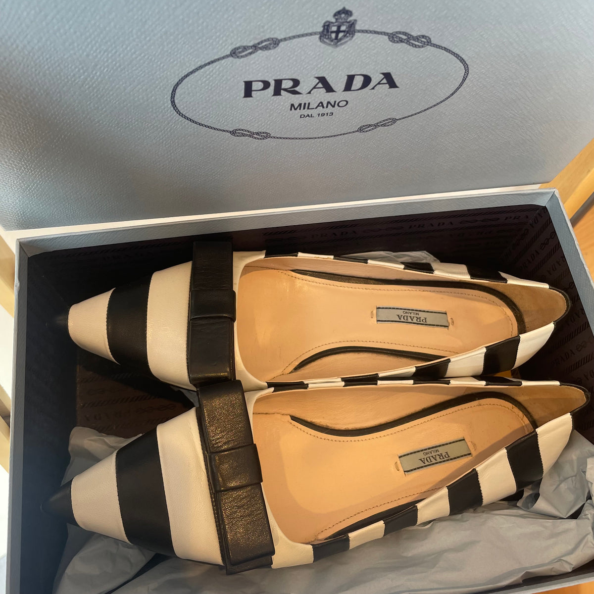 Prada stripe bow flats Black/white Size 7