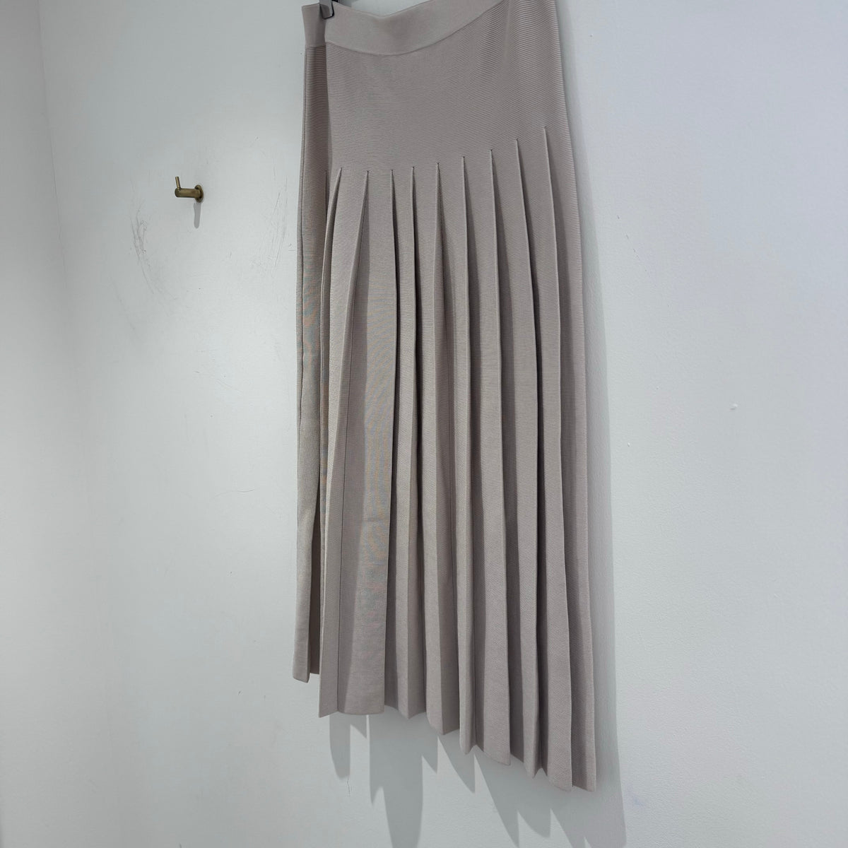 Karen Millen midi fluted knit skirt Grey Medium