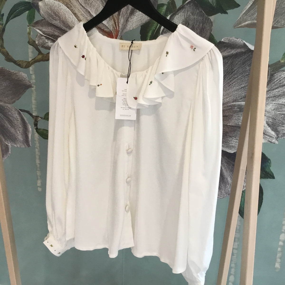 By Soren floral blouse White S/M