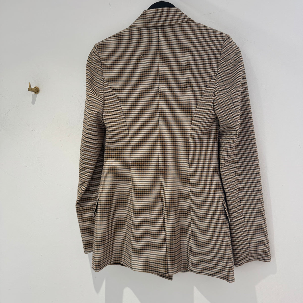 Rebecca Vallance Herringbone Check blazer Camel/Black size 6