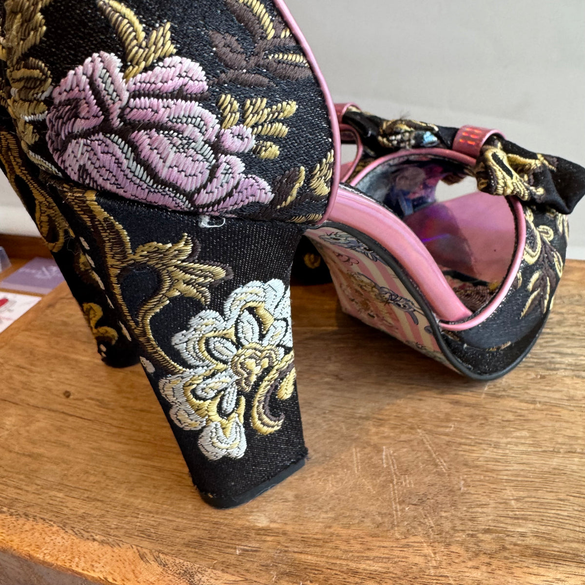 Irregular Choice flaming June floral shoe Black/pink Size 6