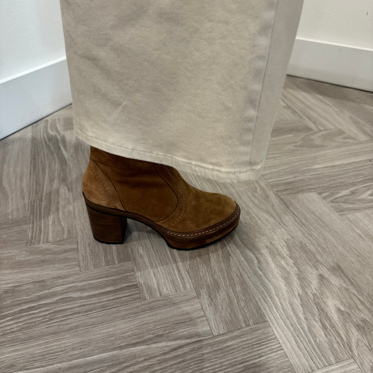 Pons Quintana suede boot Caramel Size 37