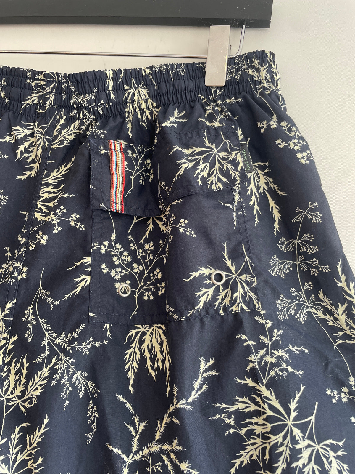 Paul Smith Swim Shorts Sprig print Navy/Ivory Size Medium