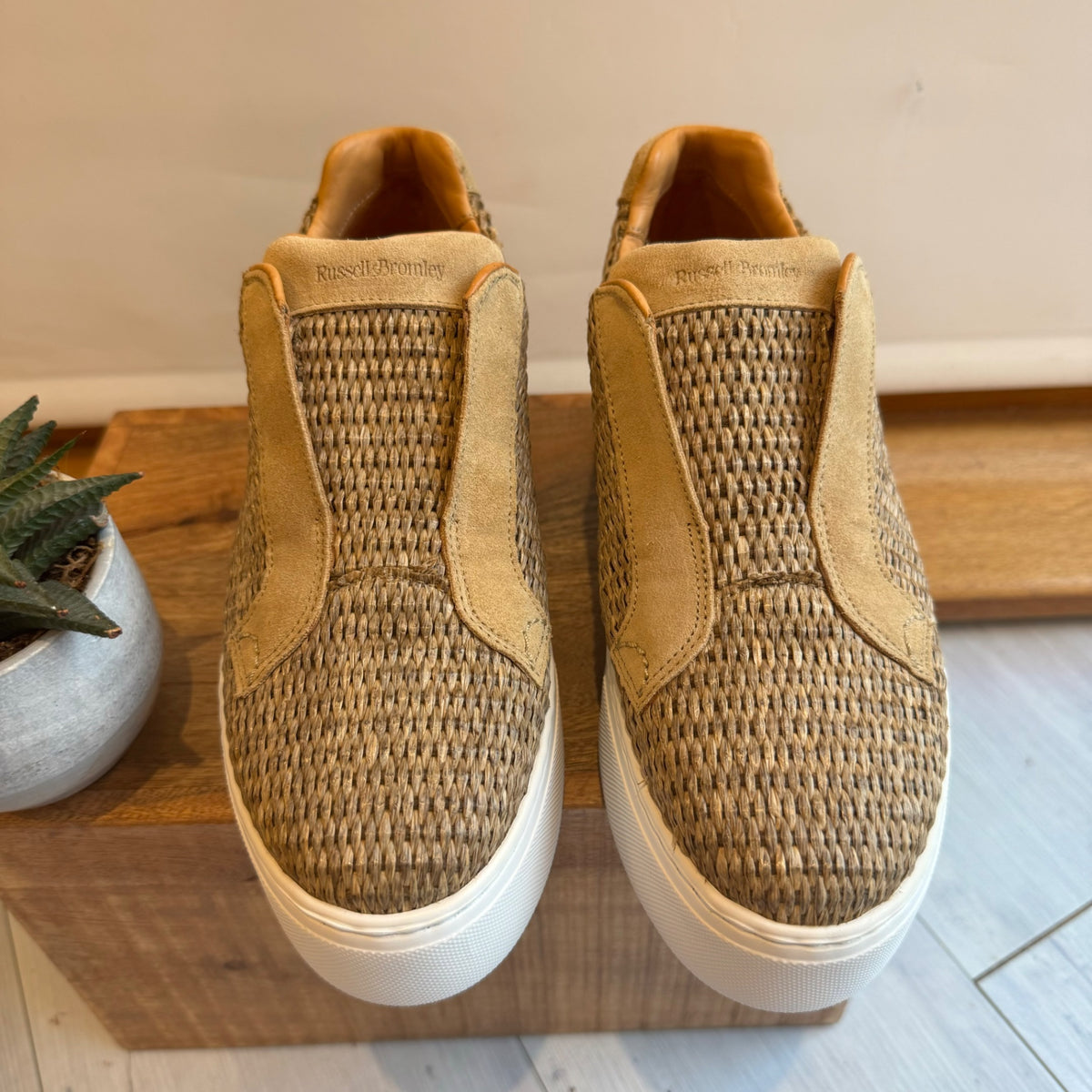 Russell & Bromley Park Up woven Trainer Natural