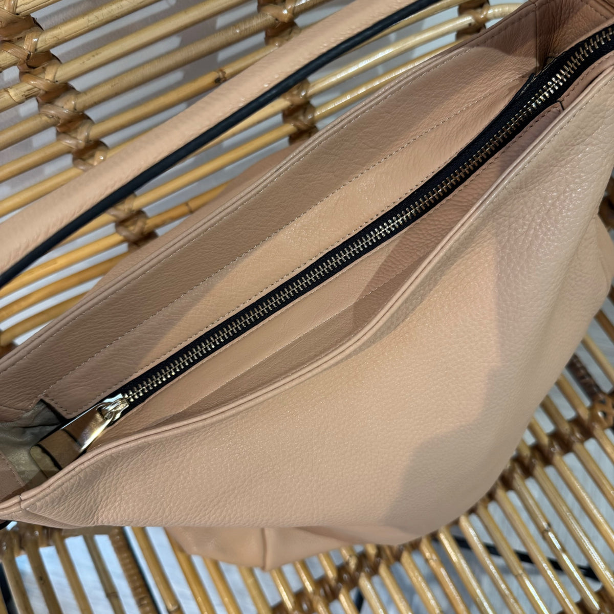 Coccinelle leather shoulder bag Peach O/S