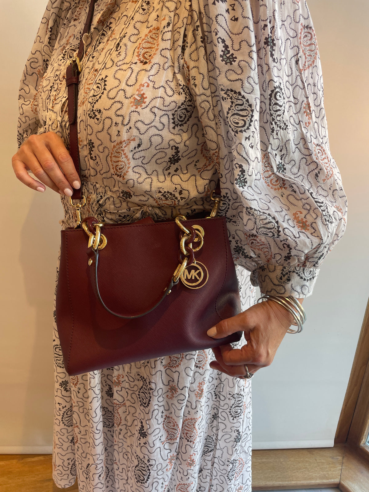 Michael Kors Saffiano Leather Grab bag Burgundy/Gold tone One Size