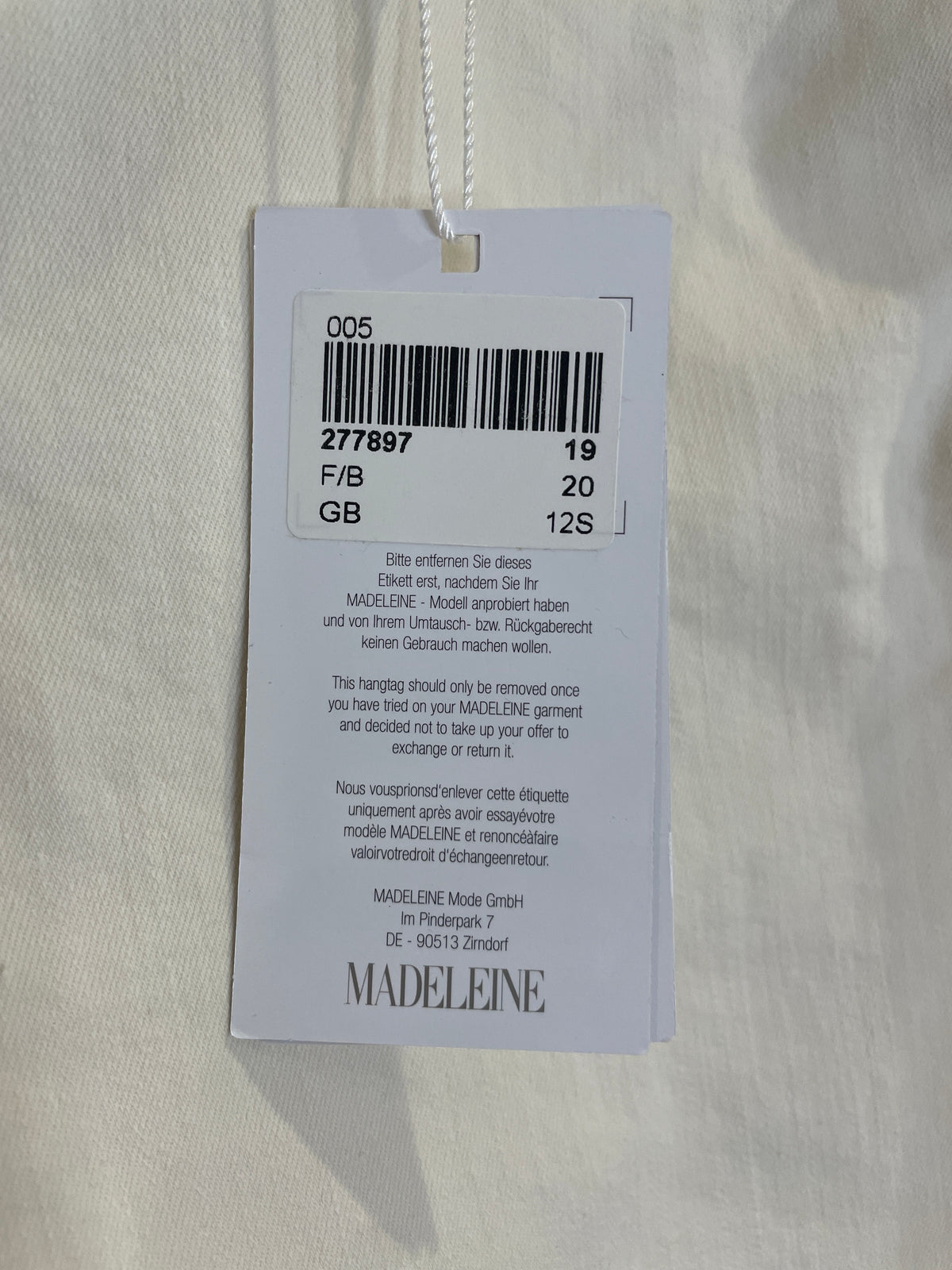 Madeleine fray hem jean Ecru Size 12S