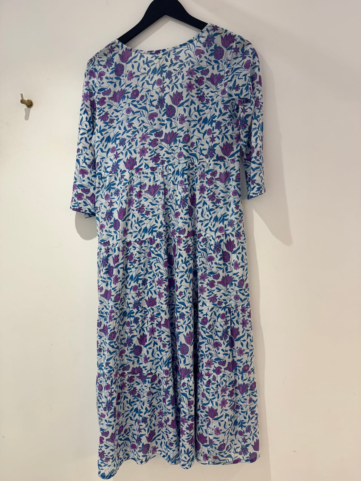 Aspiga Dress Floral Print White/Purple/Pink Size Small