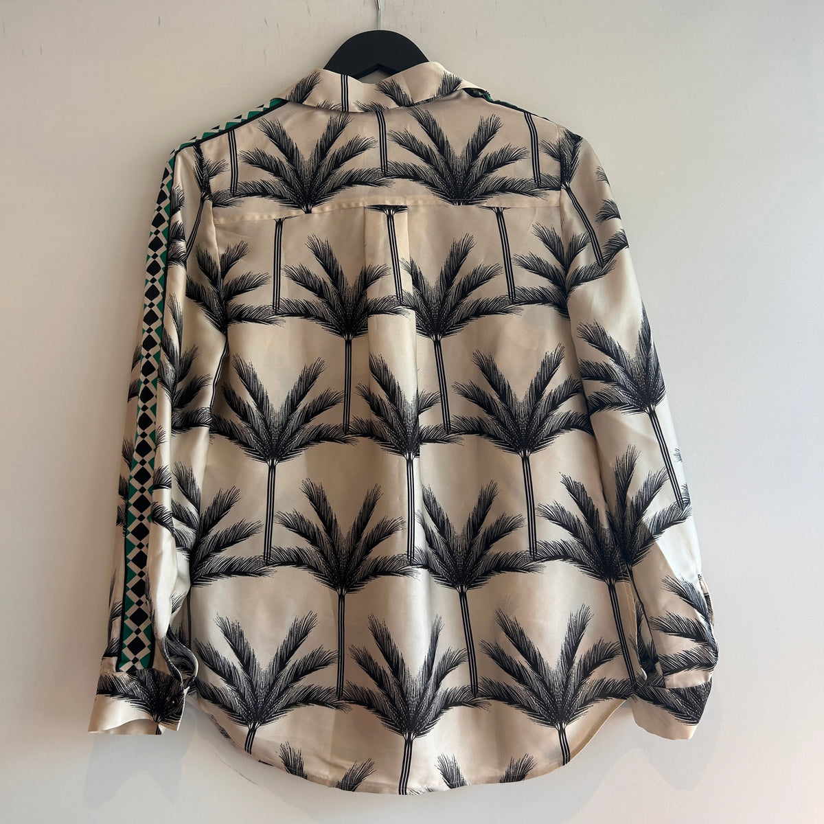 Mint Velvet palm tree print shirt Oyster/Black Size Small