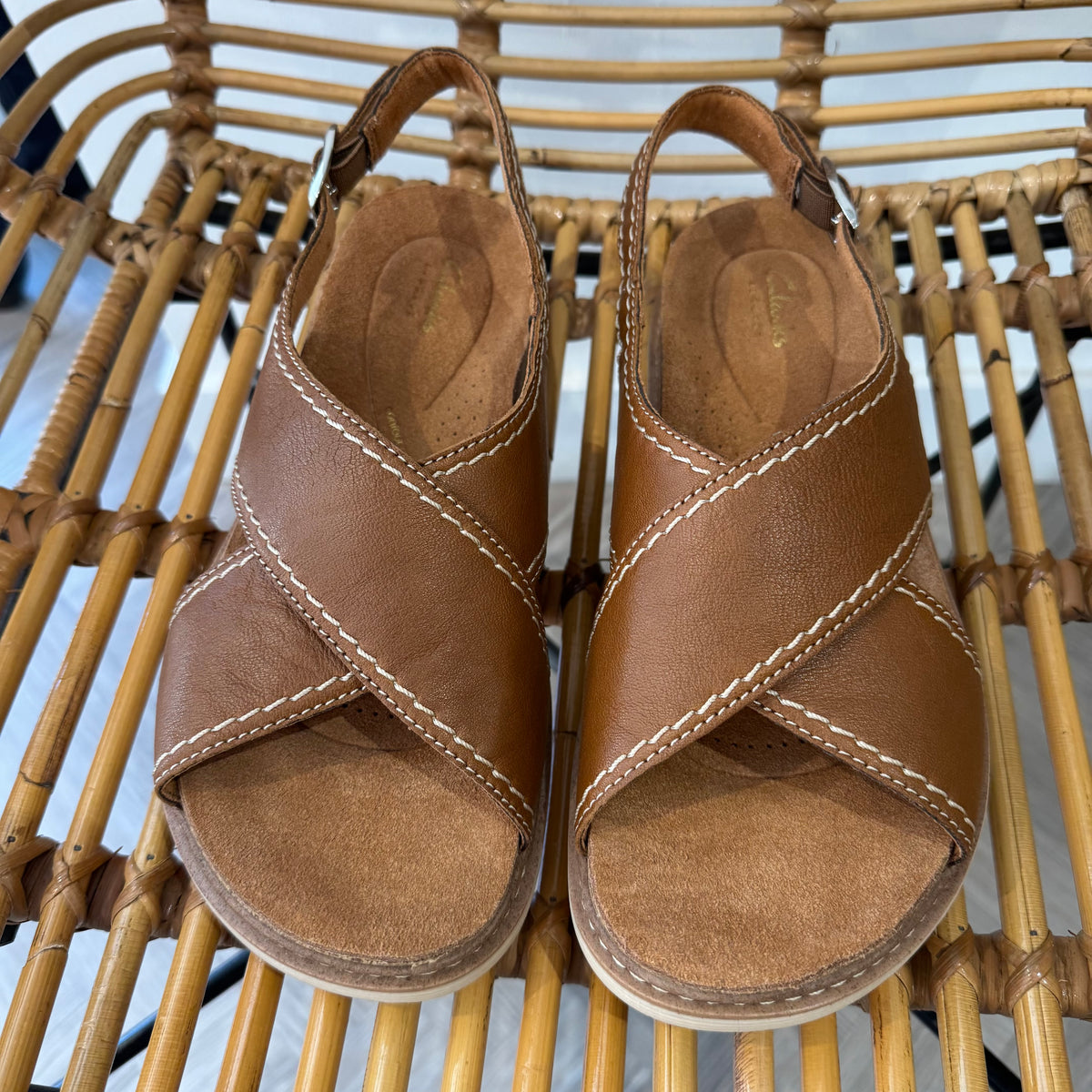 Clarks leather sandal Tan Size 7.5