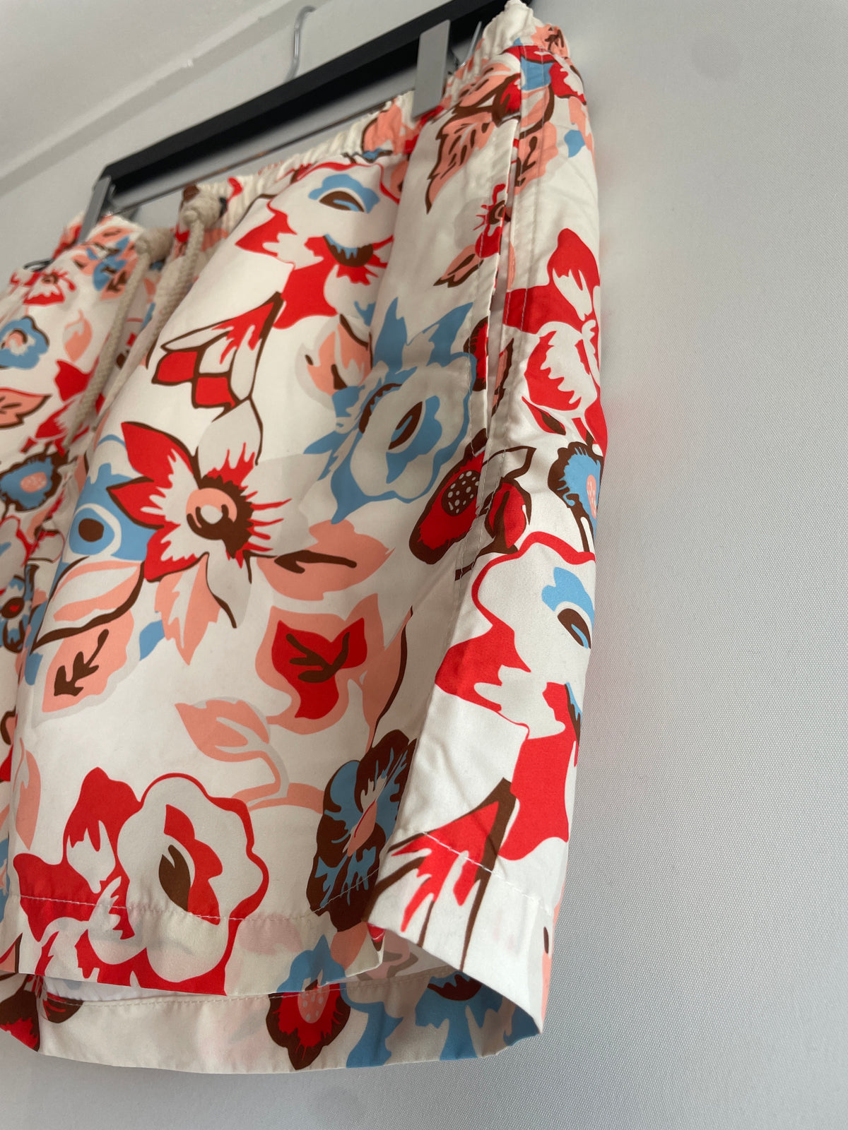 Grigio Swim Shorts Floral Coral Multi/Ivory/Blue Size Large