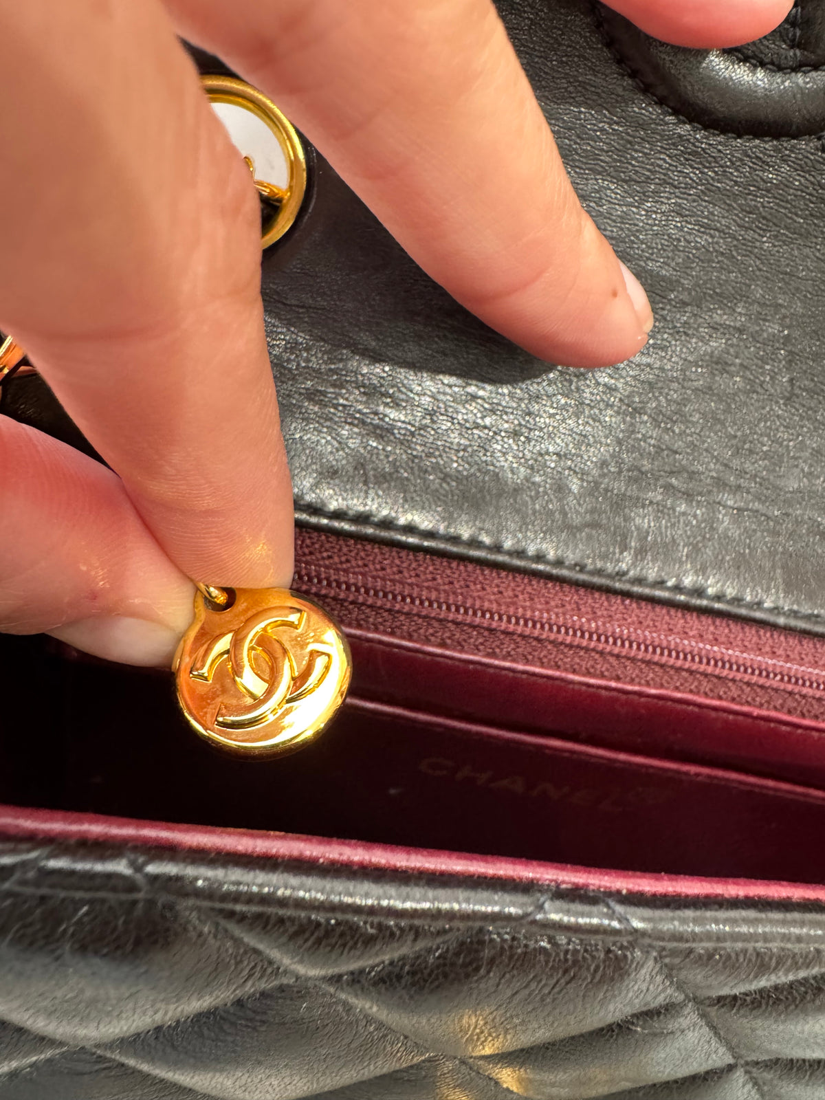 Chanel vintage mini classic flap bag Black and Gold