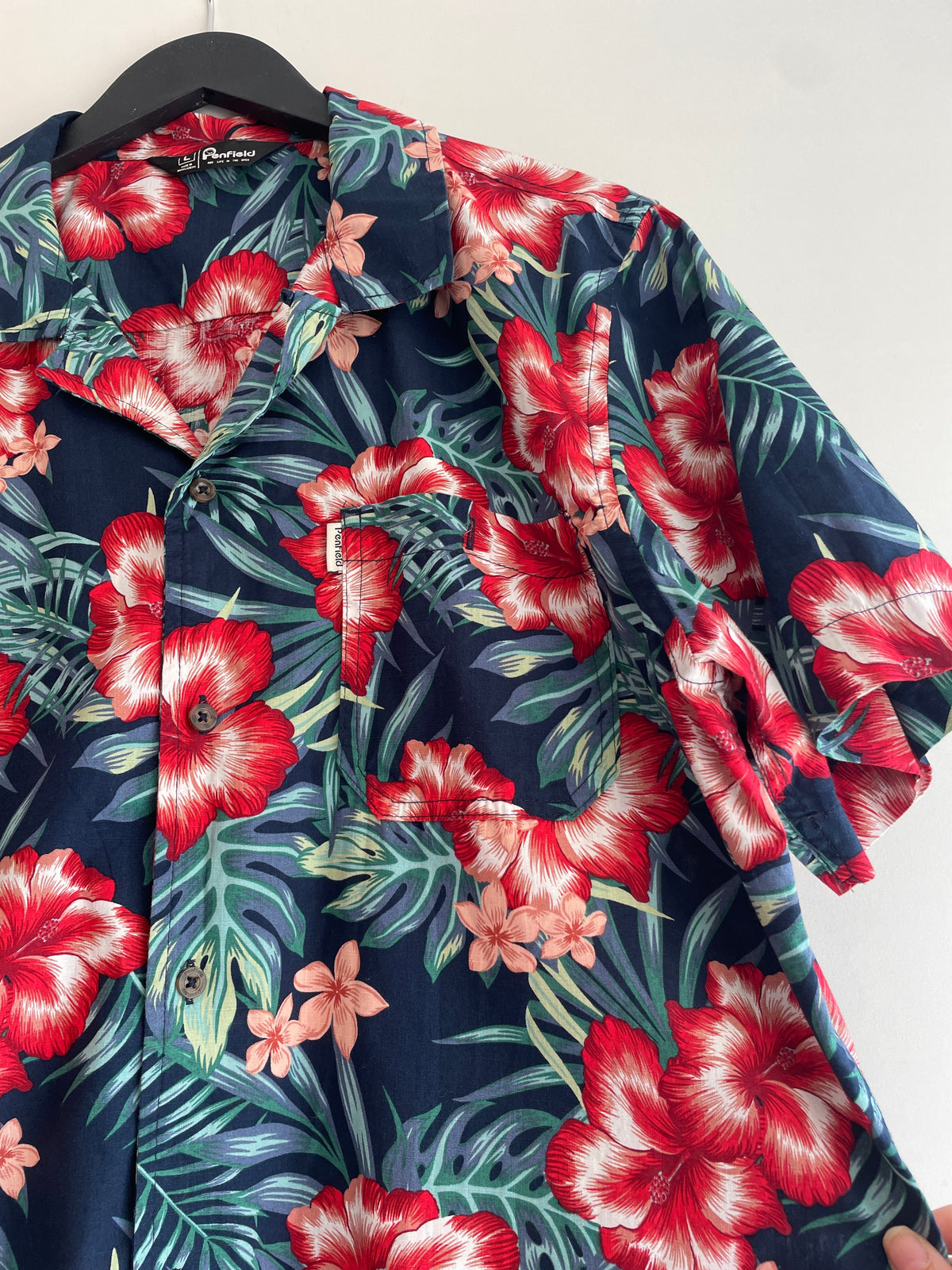 Penfield SS Shirt Tropic Flower Navy/Red/Multi Size Large