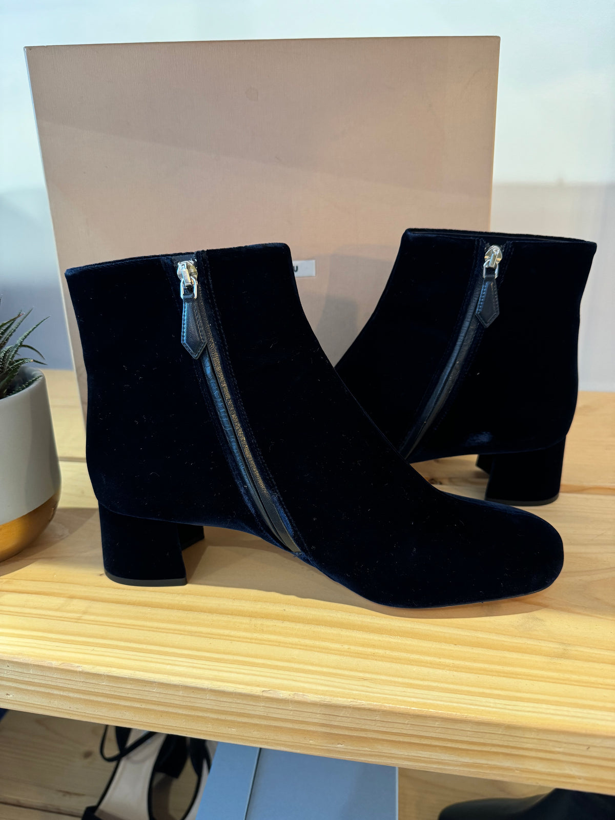 Miu Miu velvet boot Midnight Navy Size 40/UK 7