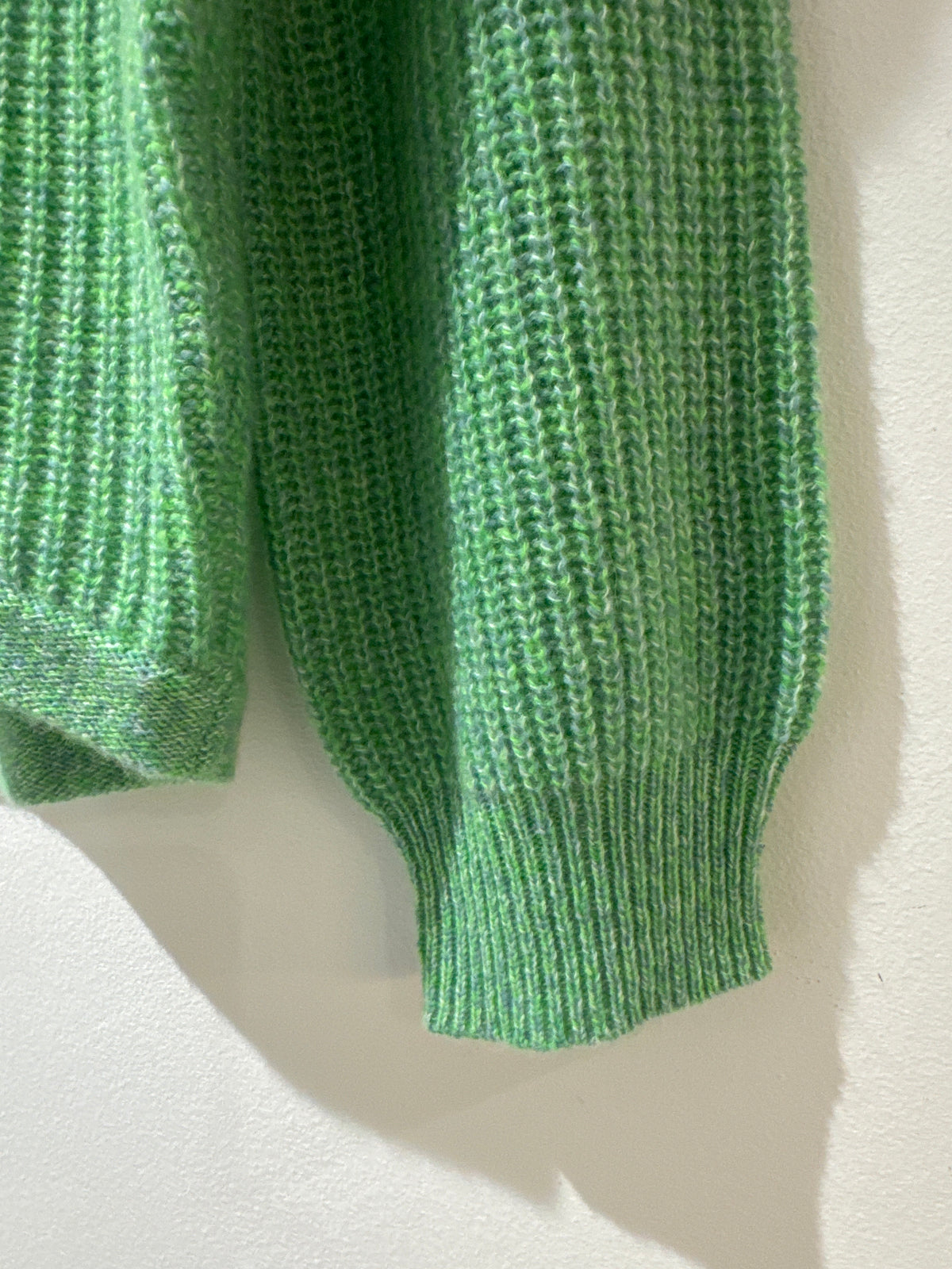 Estheme Cashmere funnell neck jumper Green Marl Size XS