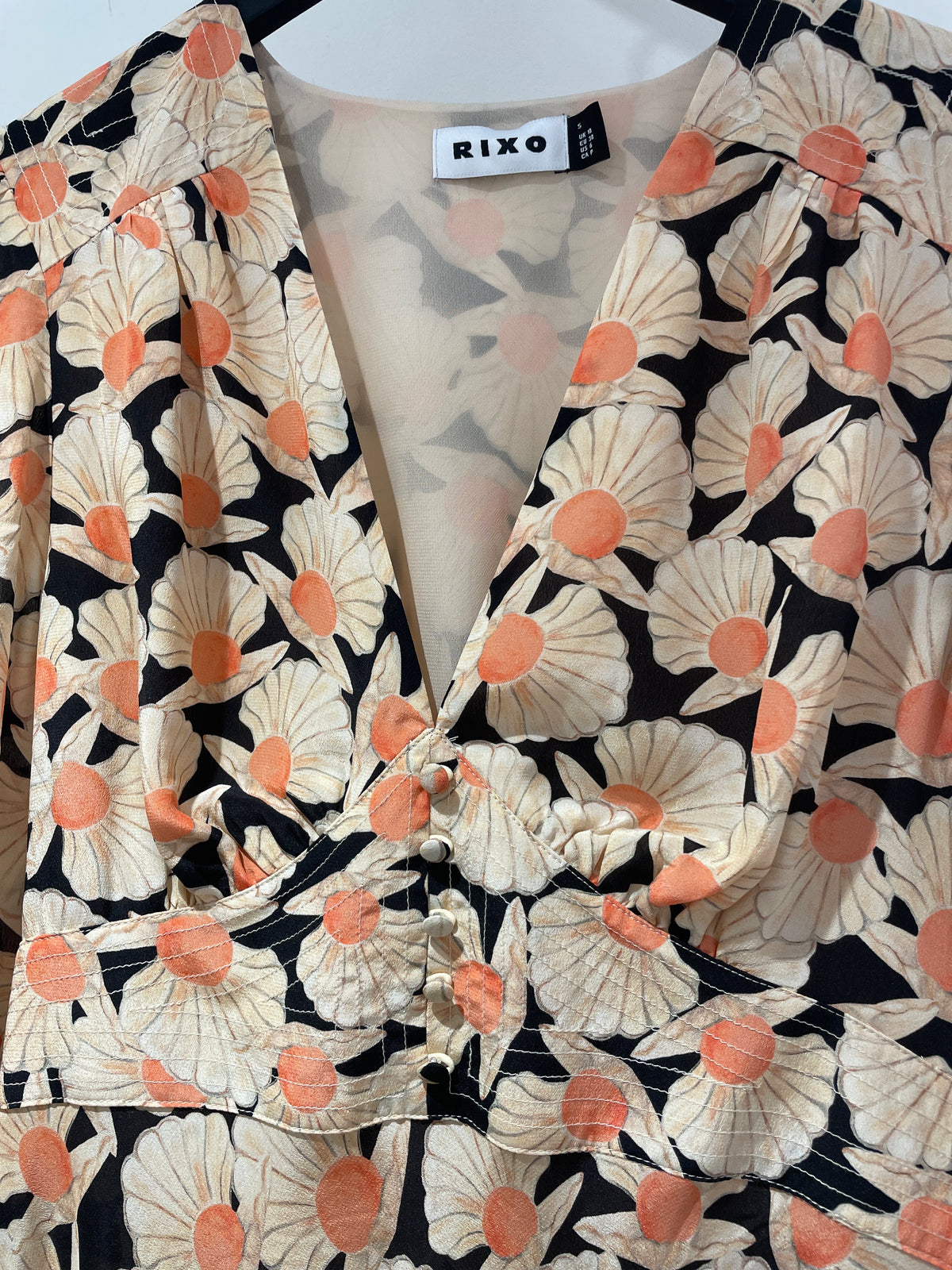 Rixo Dress 'Selma' Shell print maxi dress Peach/Black Size Small/Petite