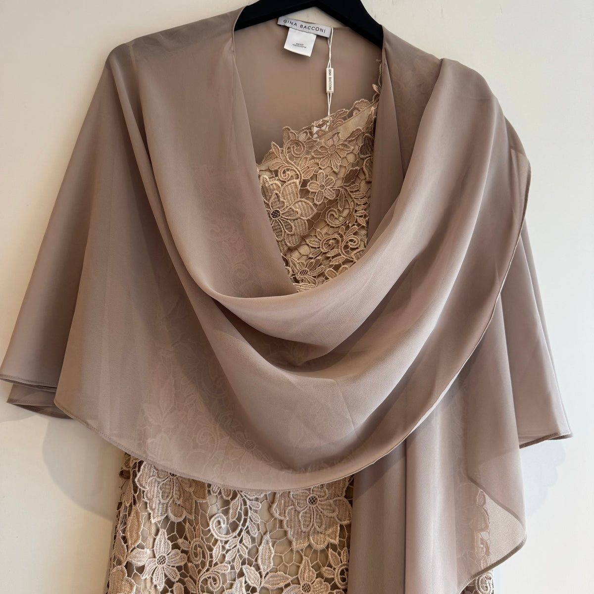 Gina Bacconi lace occasion dress and sheer shawl Latte  Size 8