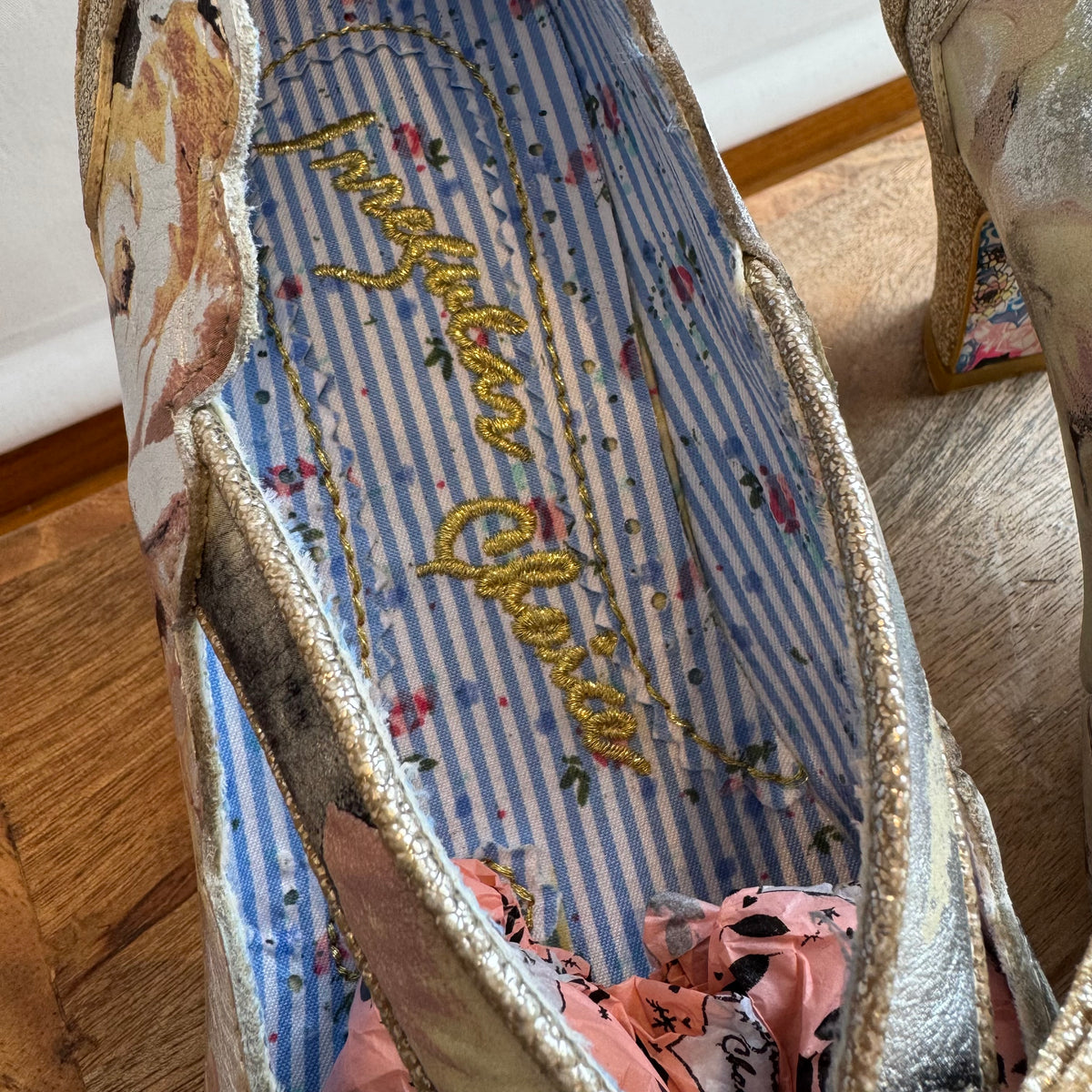 Irregular Choice shoe Gold/Multi 39