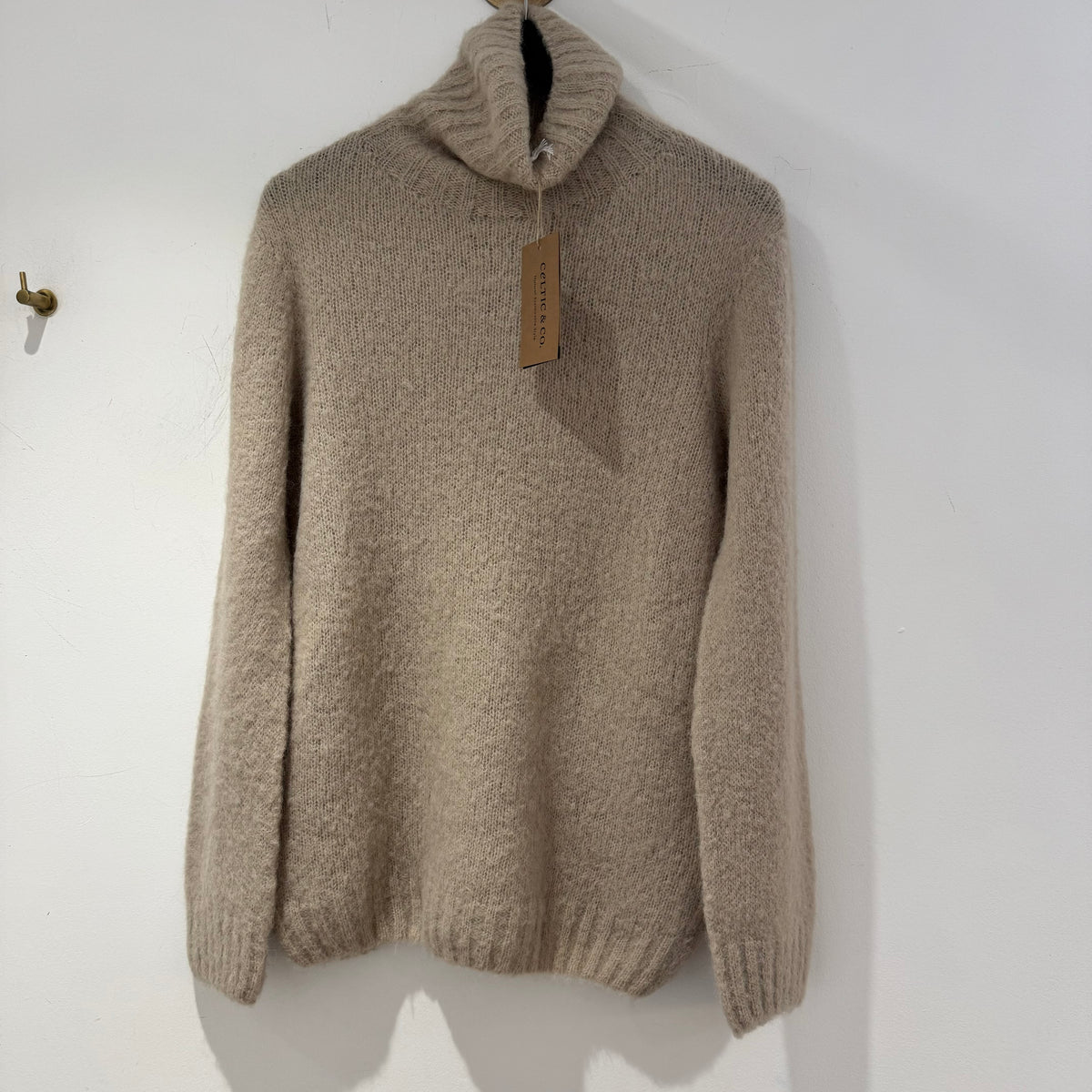 Celtic & Co slouch roll neck jumper Oatmeal Size Small