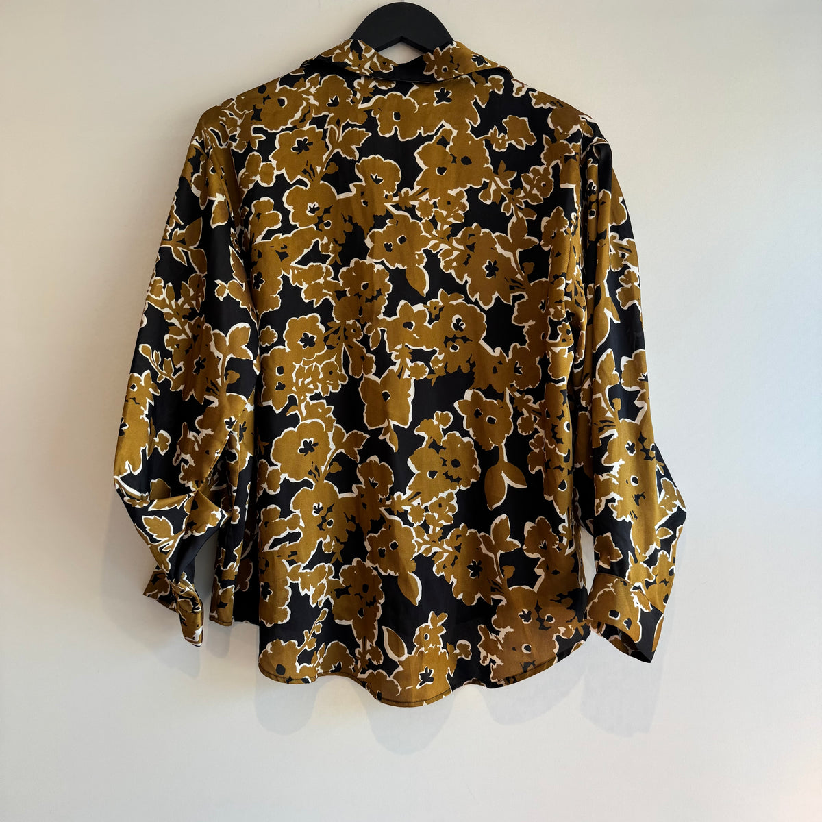 Zara floral print shirt Tobacco/Black/Ivory Size Medium