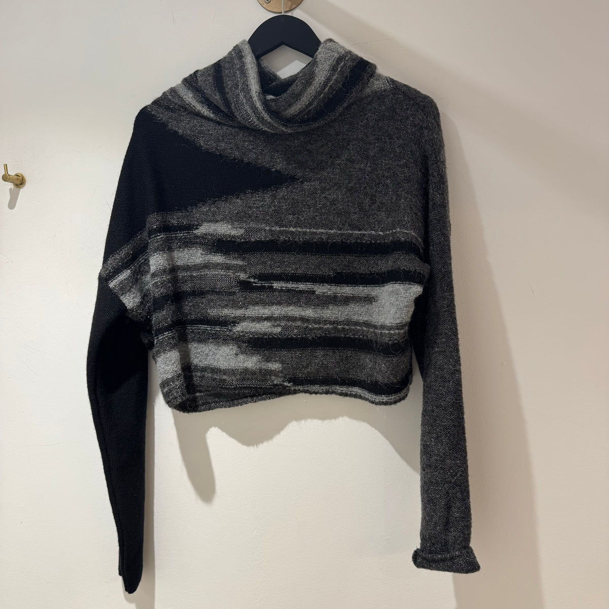 Sarah Pacini crop knit Black/Grey/Silver One Size