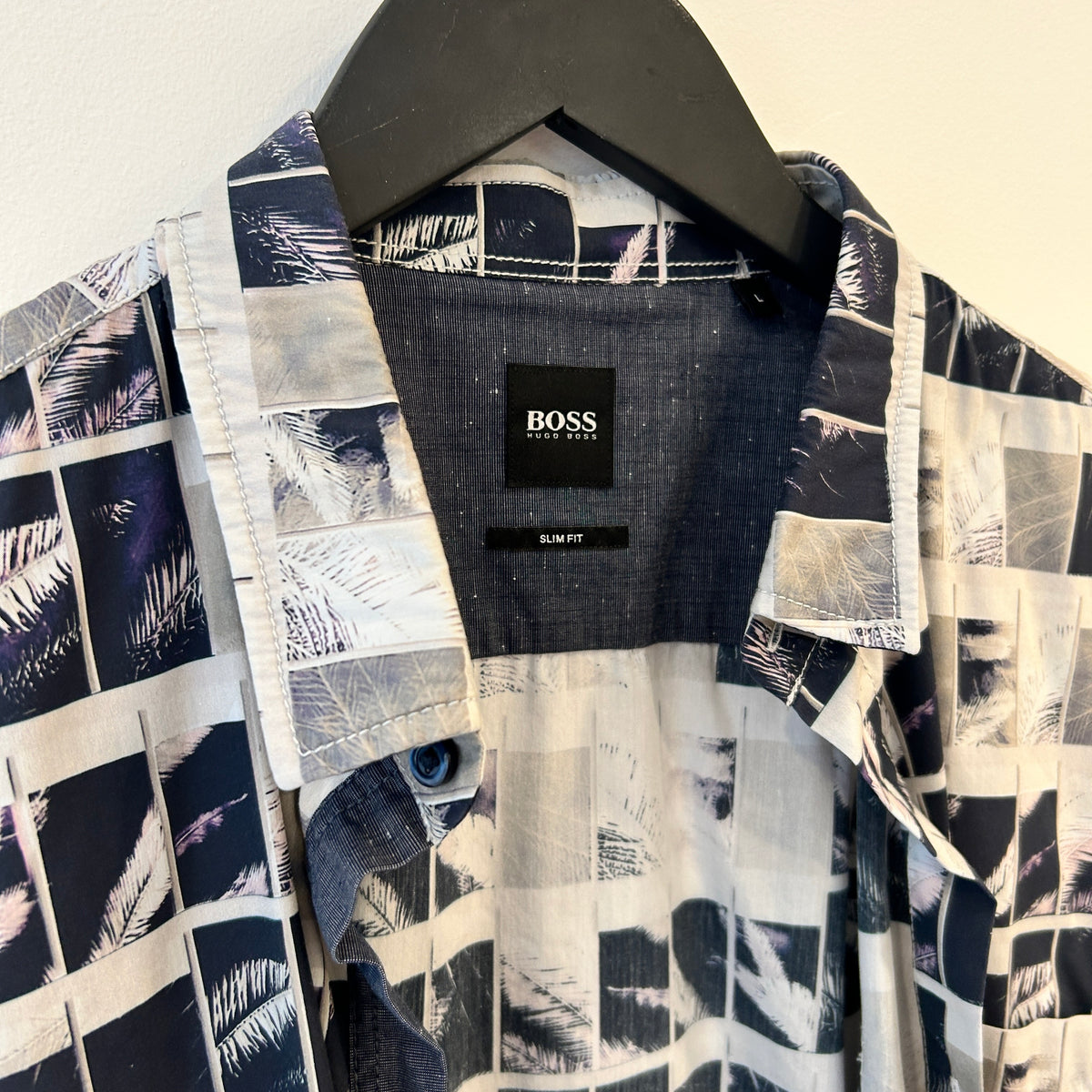 Boss feather print shirt Black/Grey/Blue Size Large