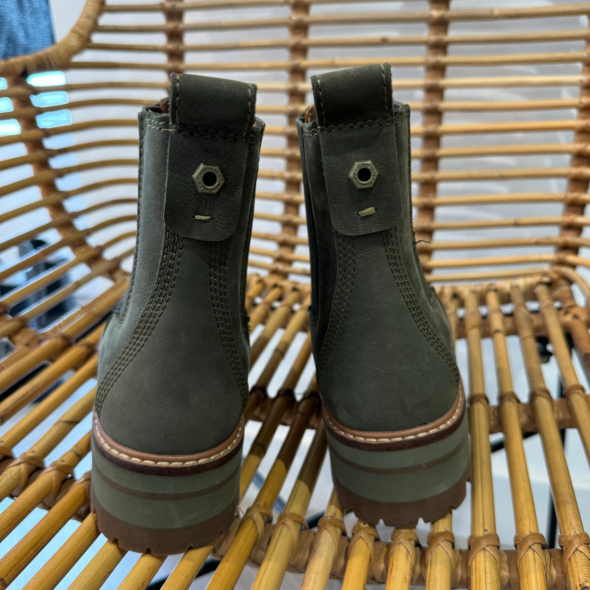 Timberland suede Chelsea boot Olive Size 4.5