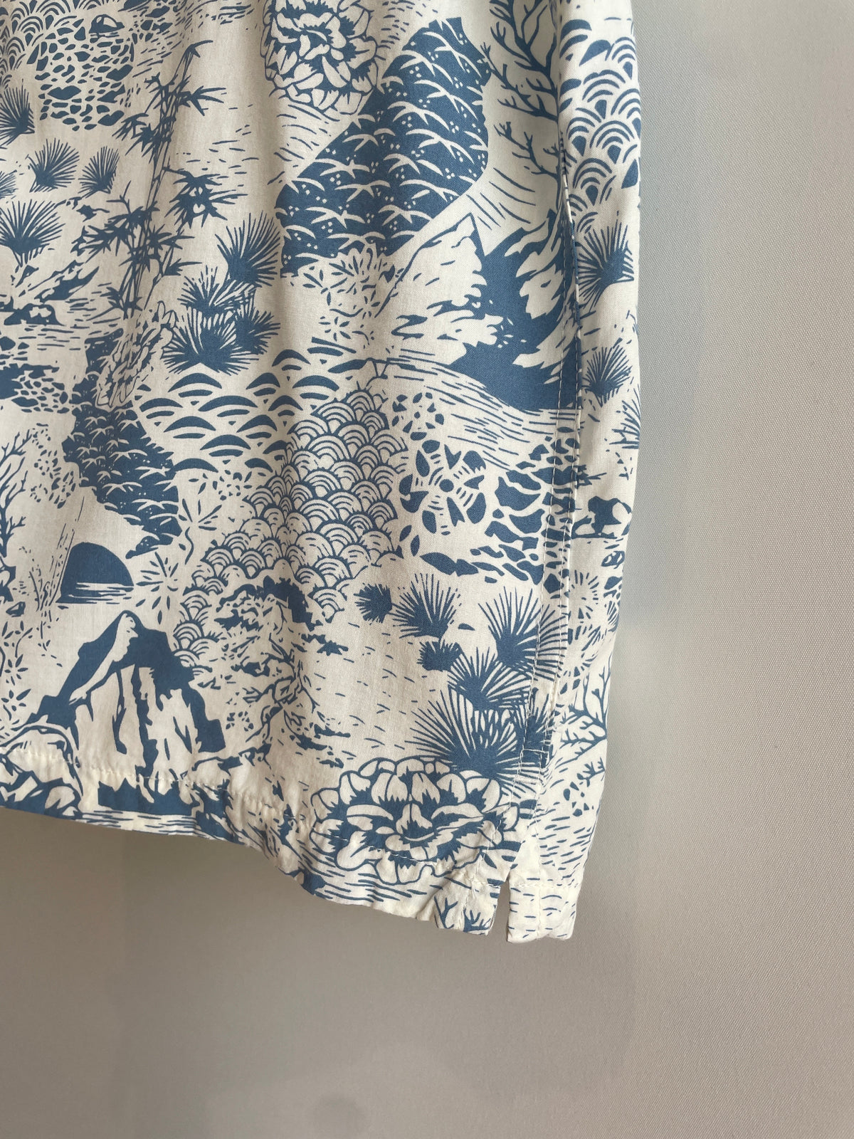 Percival SS Shirt Seabed print Pale Blue/Ivory Size Large