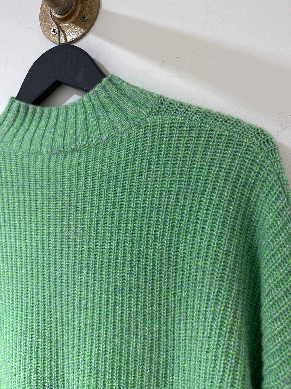 Estheme Cashmere funnell neck jumper Green Marl Size XS