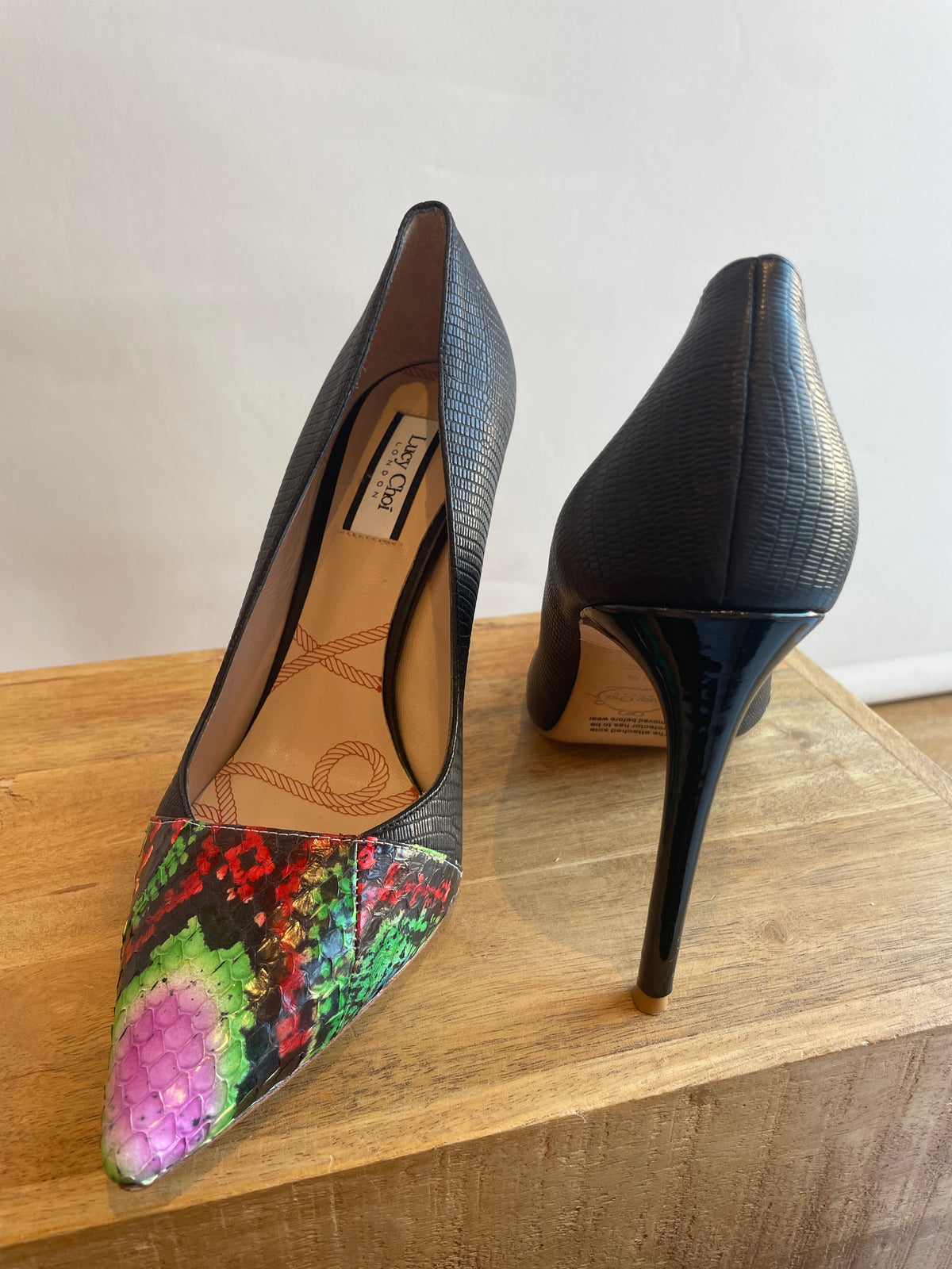 Lucy Choi snake print heels Green/Multi/Black Size 40.5