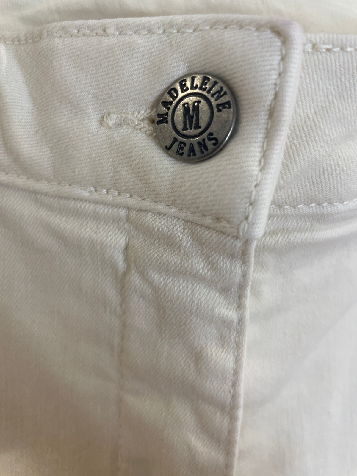 Madeleine fray hem jean Ecru Size 12S