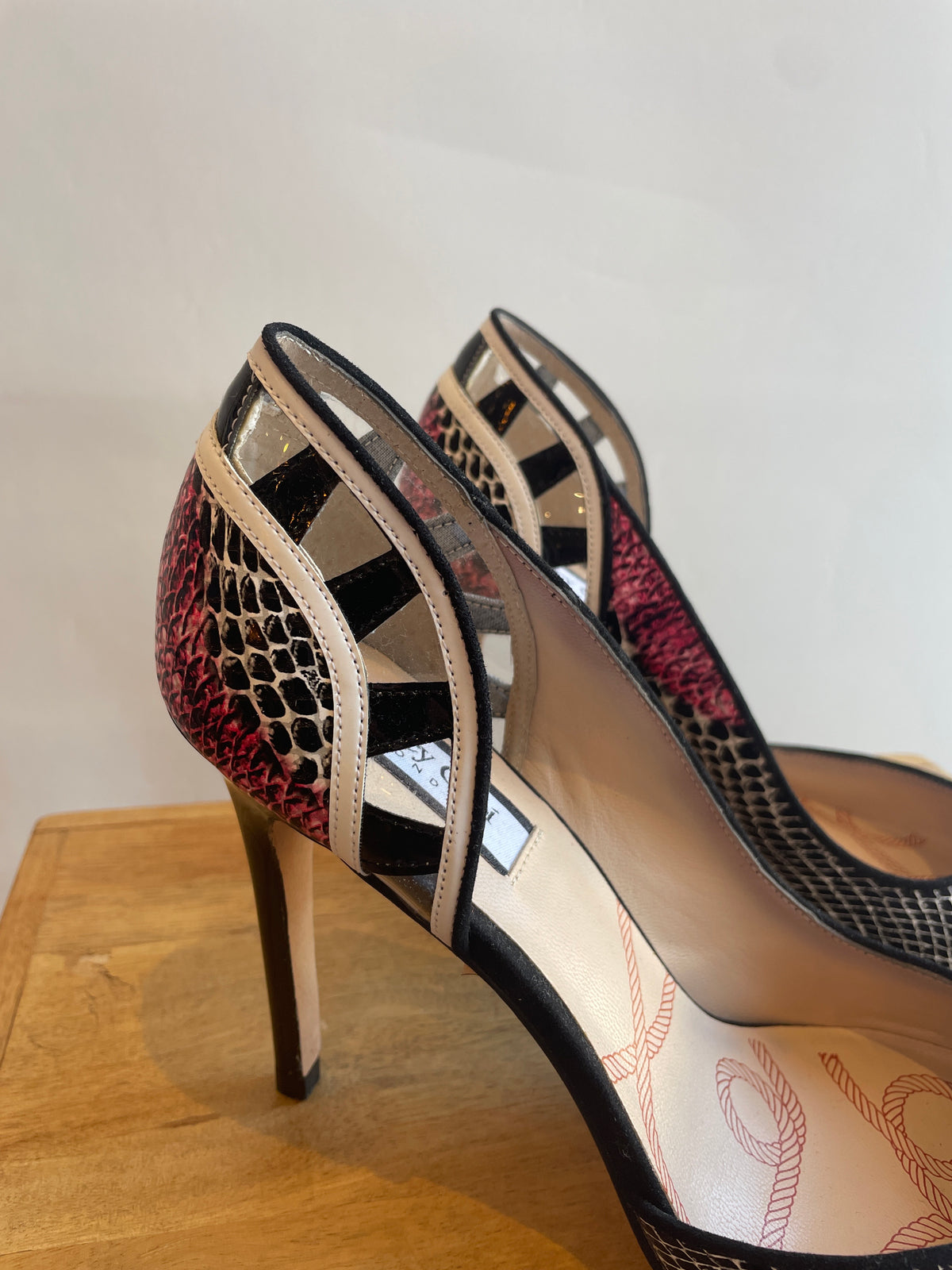 Lucy Choi Ayra snake print leather shoes Pink/Black Size 40