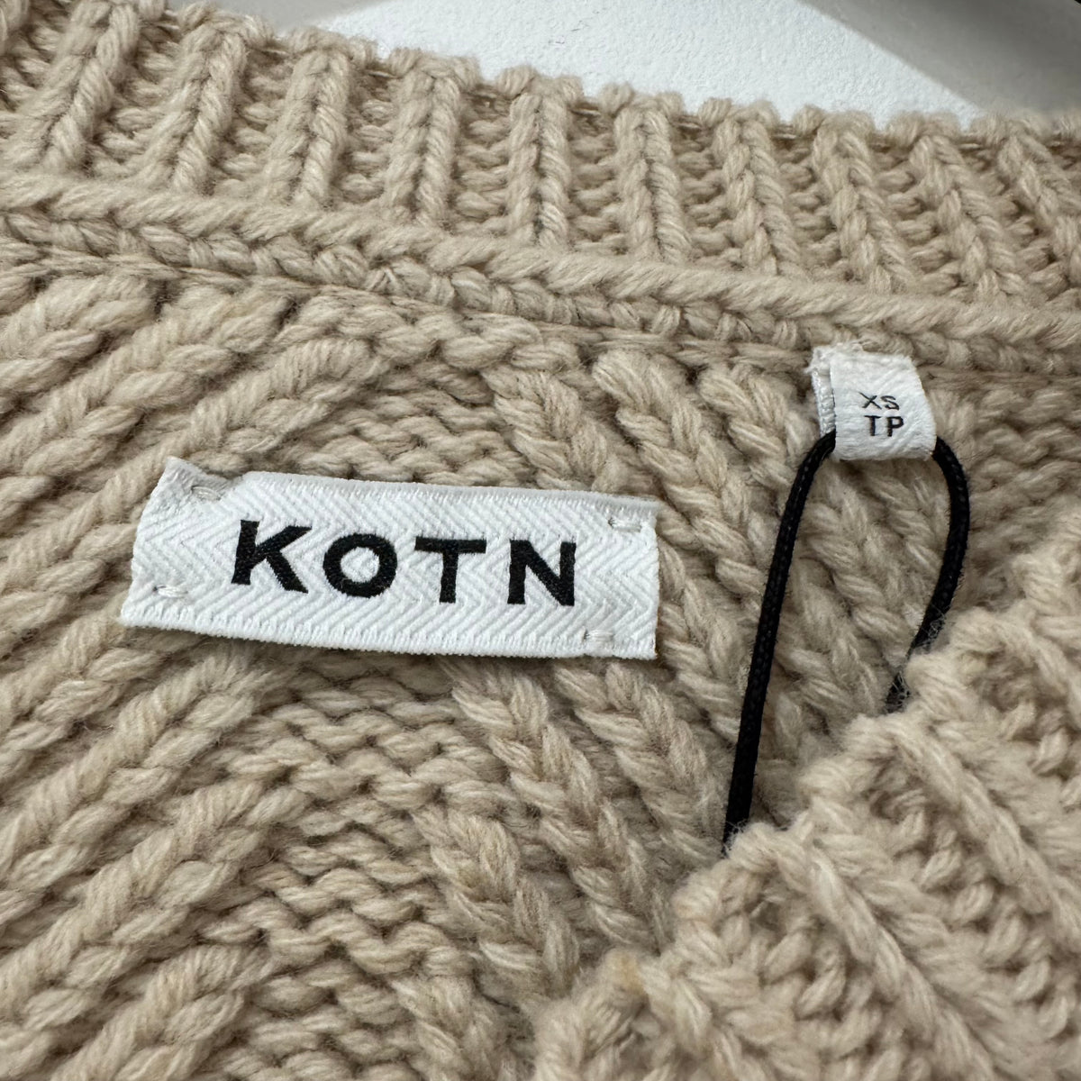 Kotn Men’s Fisherman sweater Oat XS