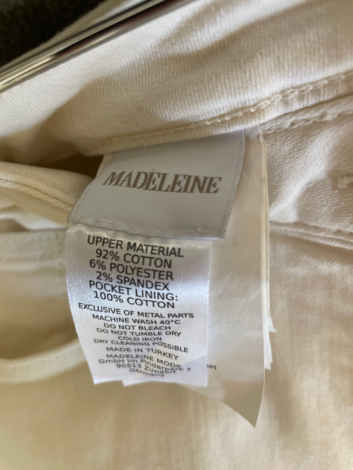 Madeleine fray hem jean Ecru Size 12S