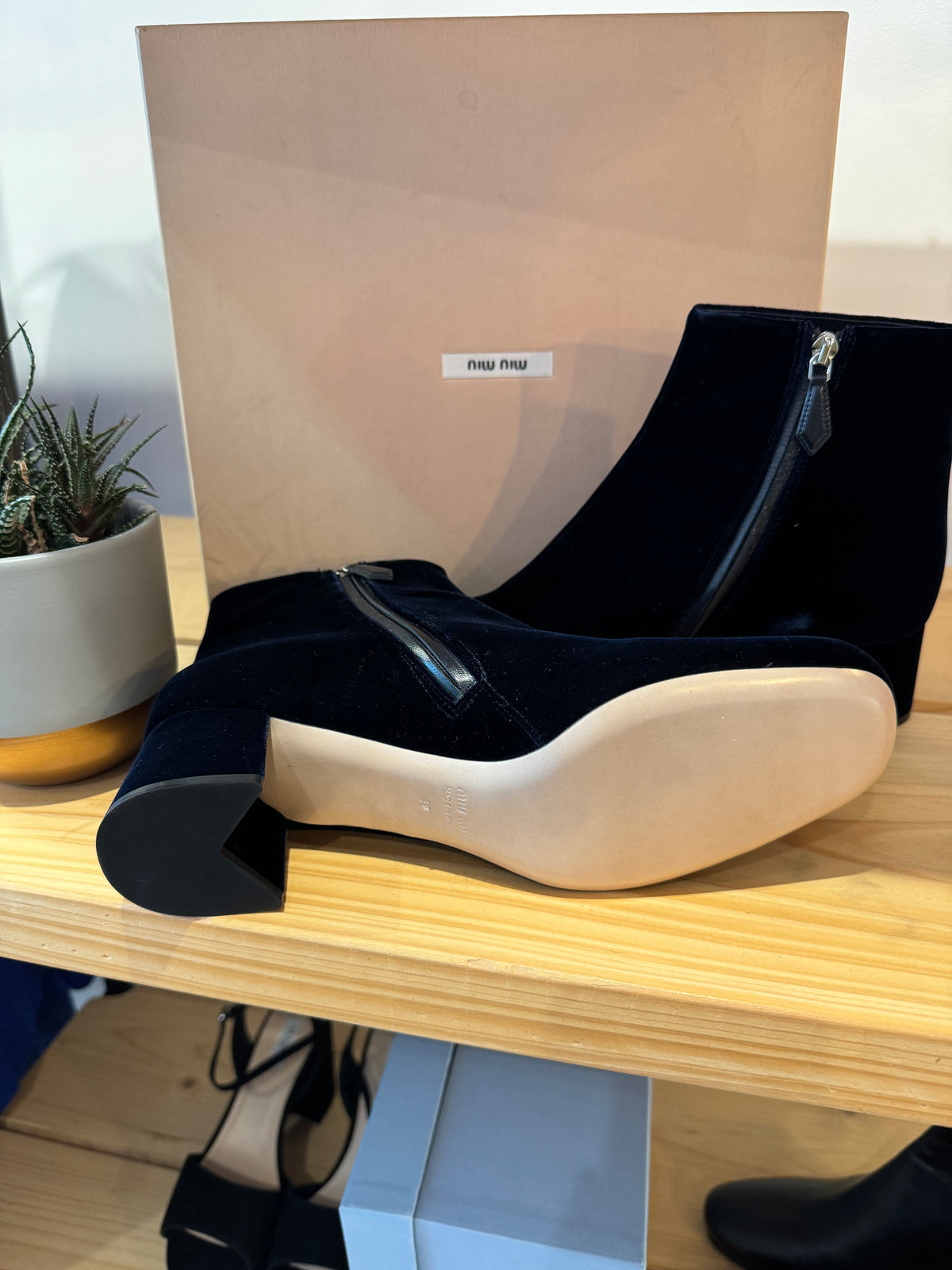 Miu Miu velvet boot Midnight Navy Size 40/UK 7