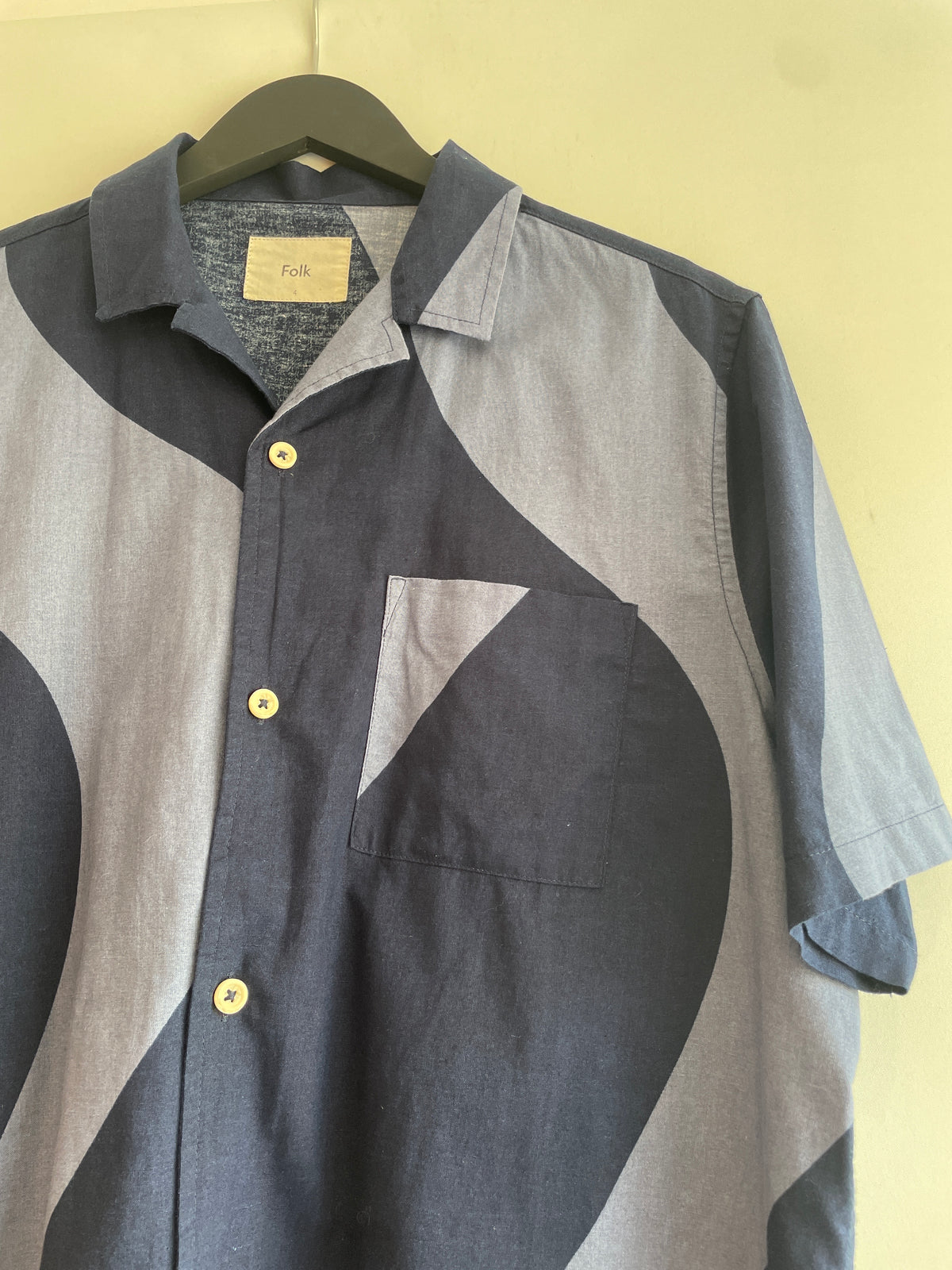 Folk SS Shirt Bold Print Navy/Blue Size 4