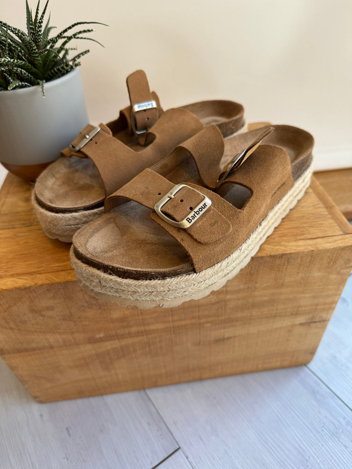 Barbour suede flatform sandal Brown Size 5