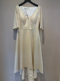 Veromia Occasions half sleeve shimmer dress Gold/Ivory Size 14
