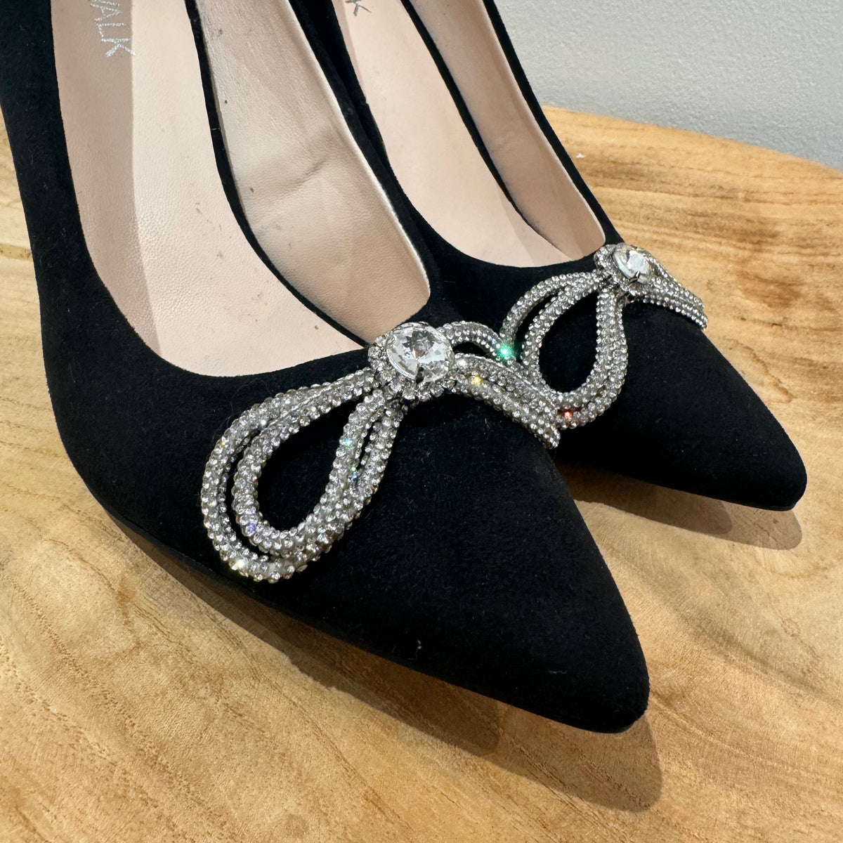 Catwalk online black heels