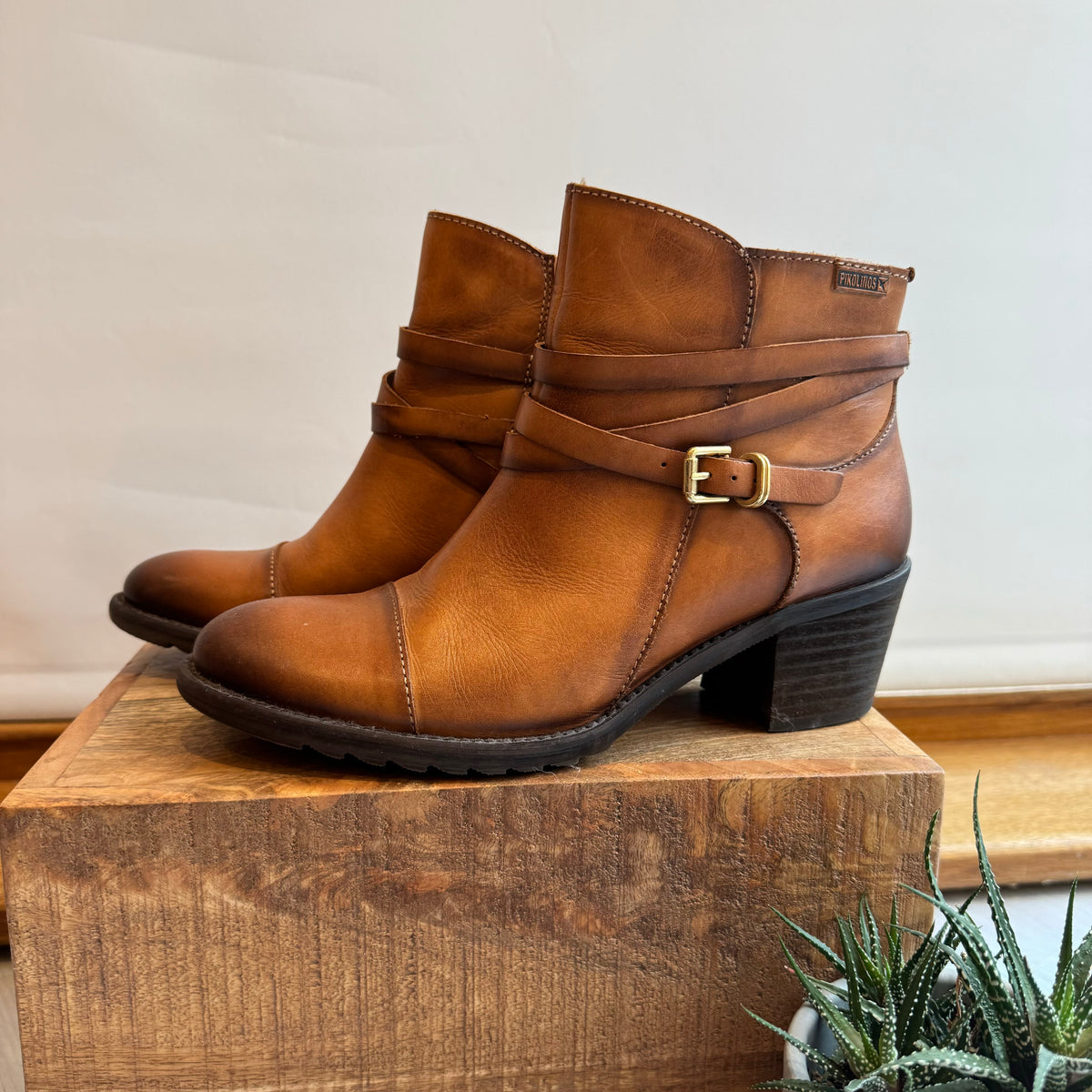 Pikolinos leather ankle boot Tan 39 Willow Eve