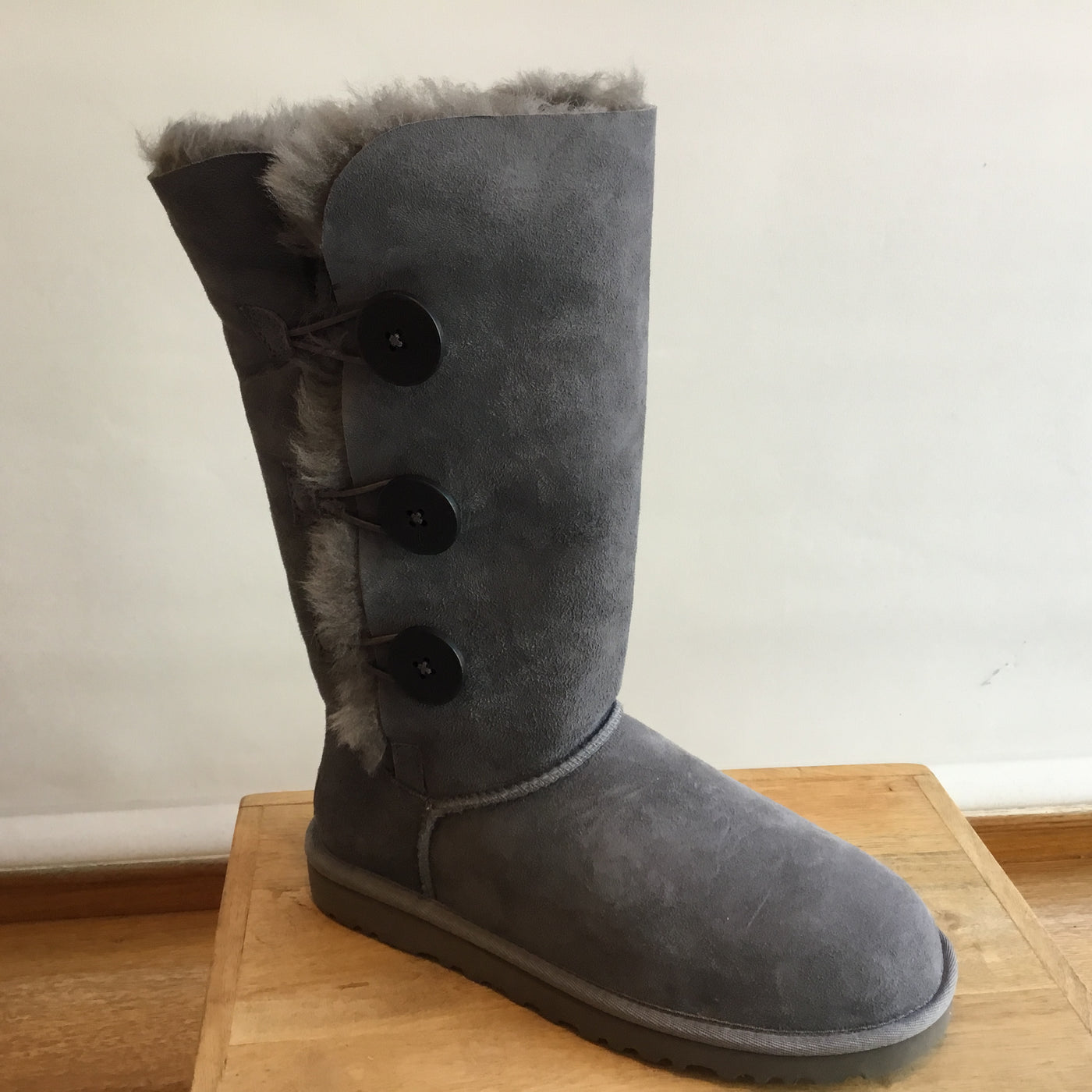 Bailey triplet button ugg on sale boots