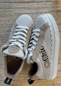 Chloe logo sneakers Natural/White Size 5