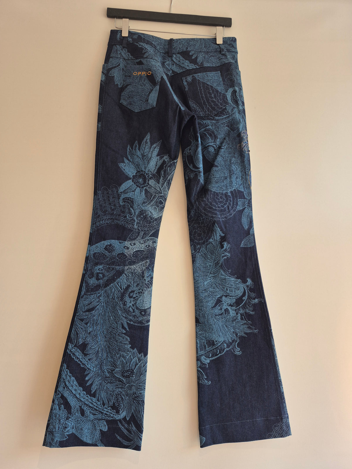 Oppio Vintage Dark Wash Print Embellished Gold Thread Soft Flare Jean Size 12