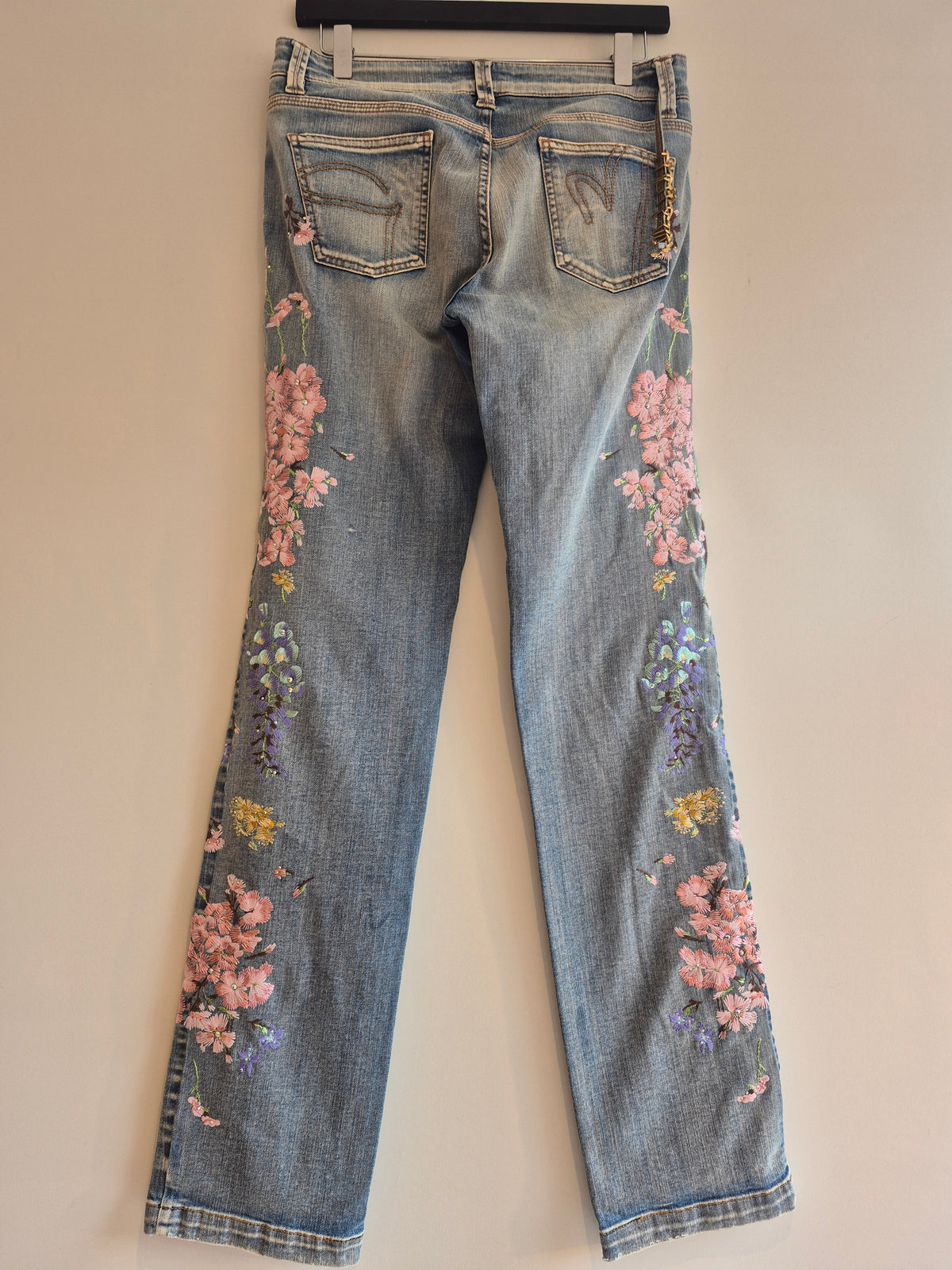 Gai Mattiolo Vintage Light Wash Embroidered Blossom Crystal Jean UK 12