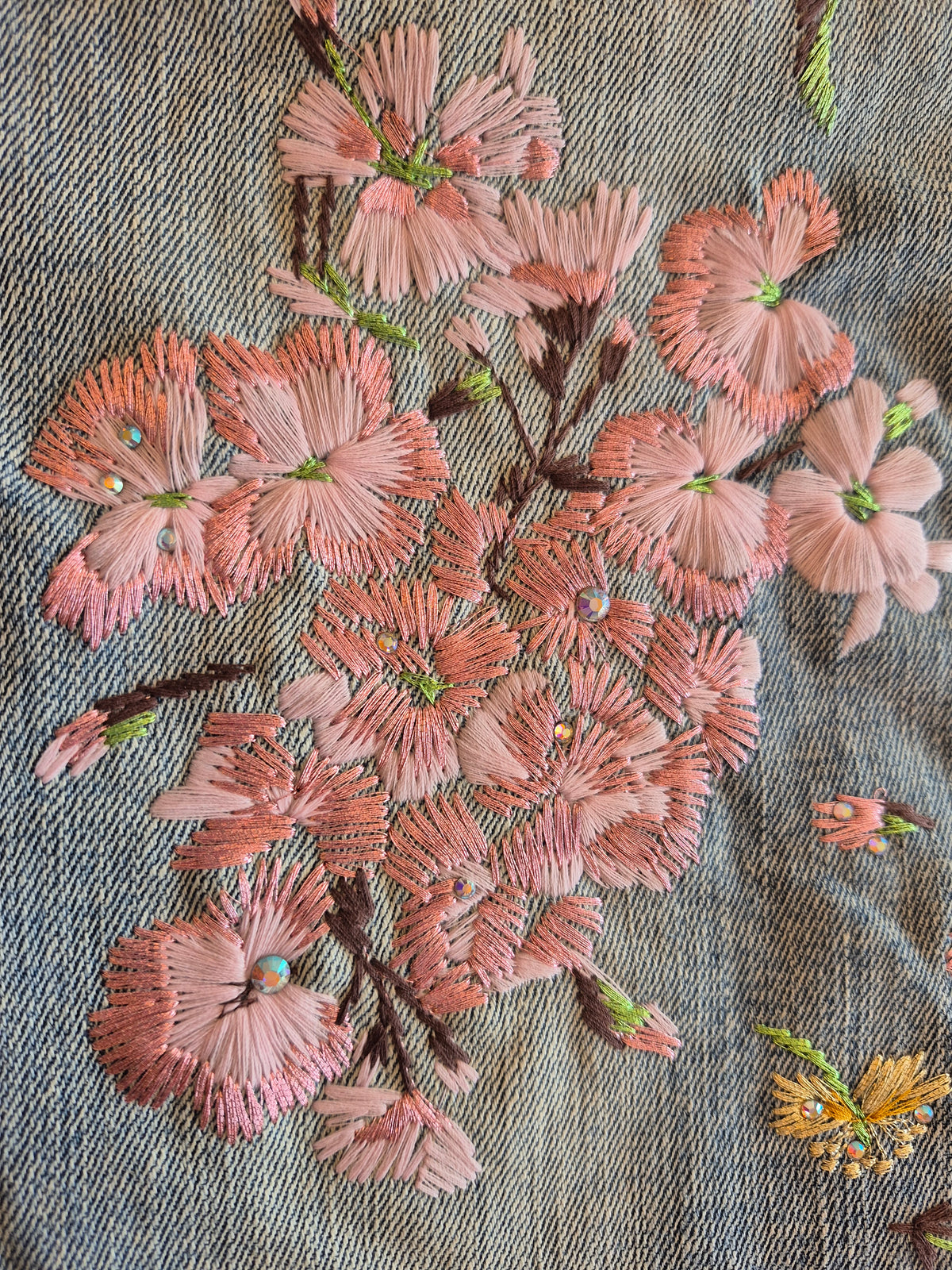 Gai Mattiolo Vintage Light Wash Embroidered Blossom Crystal Jean UK 12