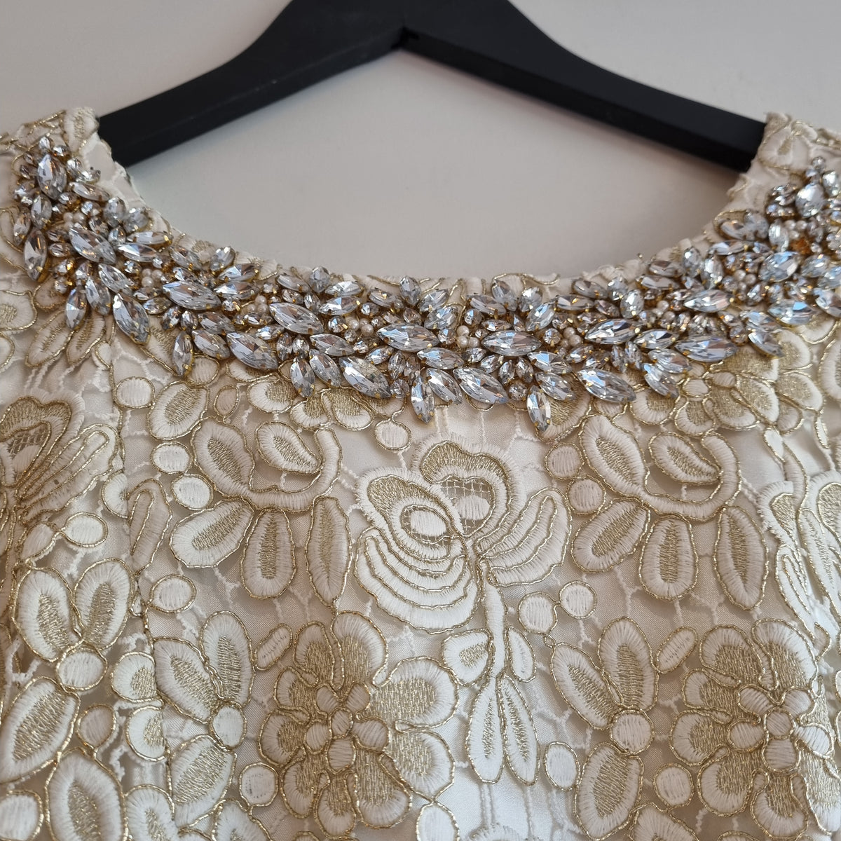 Ted Baker embellished 'fit & flare' lace dress Ivory/Gold Size 2 (UK 10)