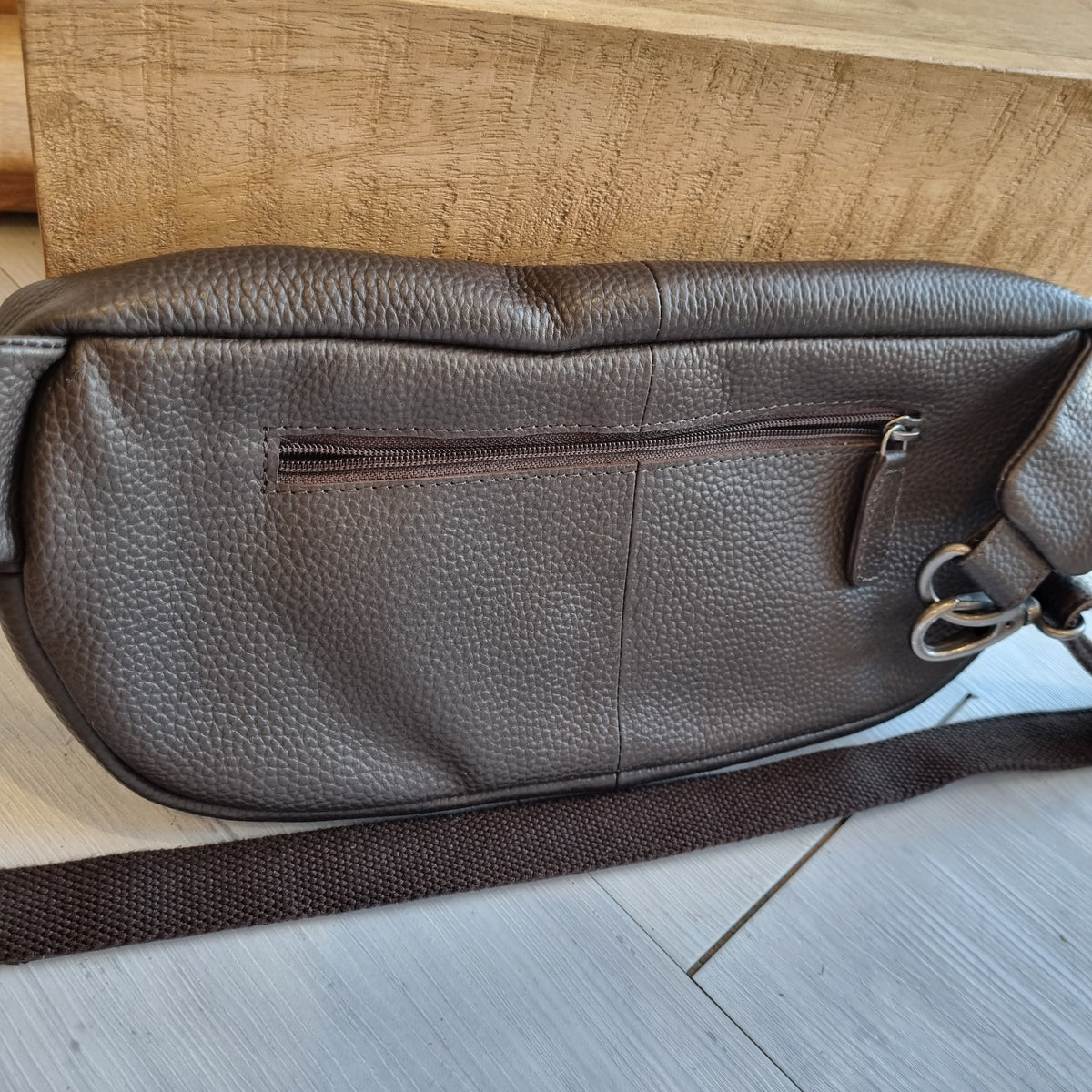 Folk leather grain slingover bag Choc OS