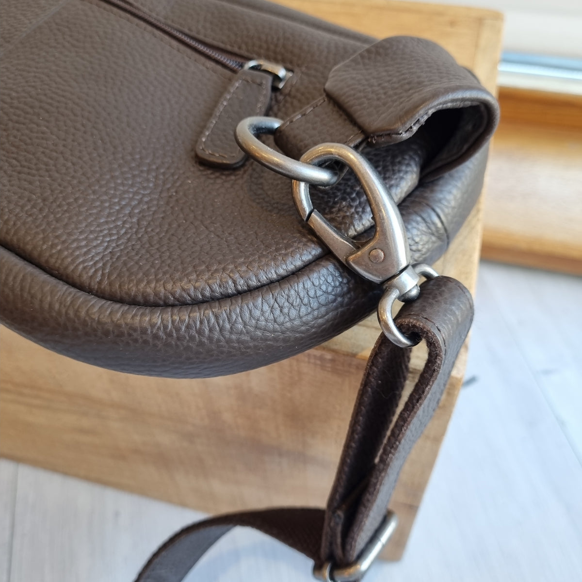 Folk leather grain slingover bag Choc OS