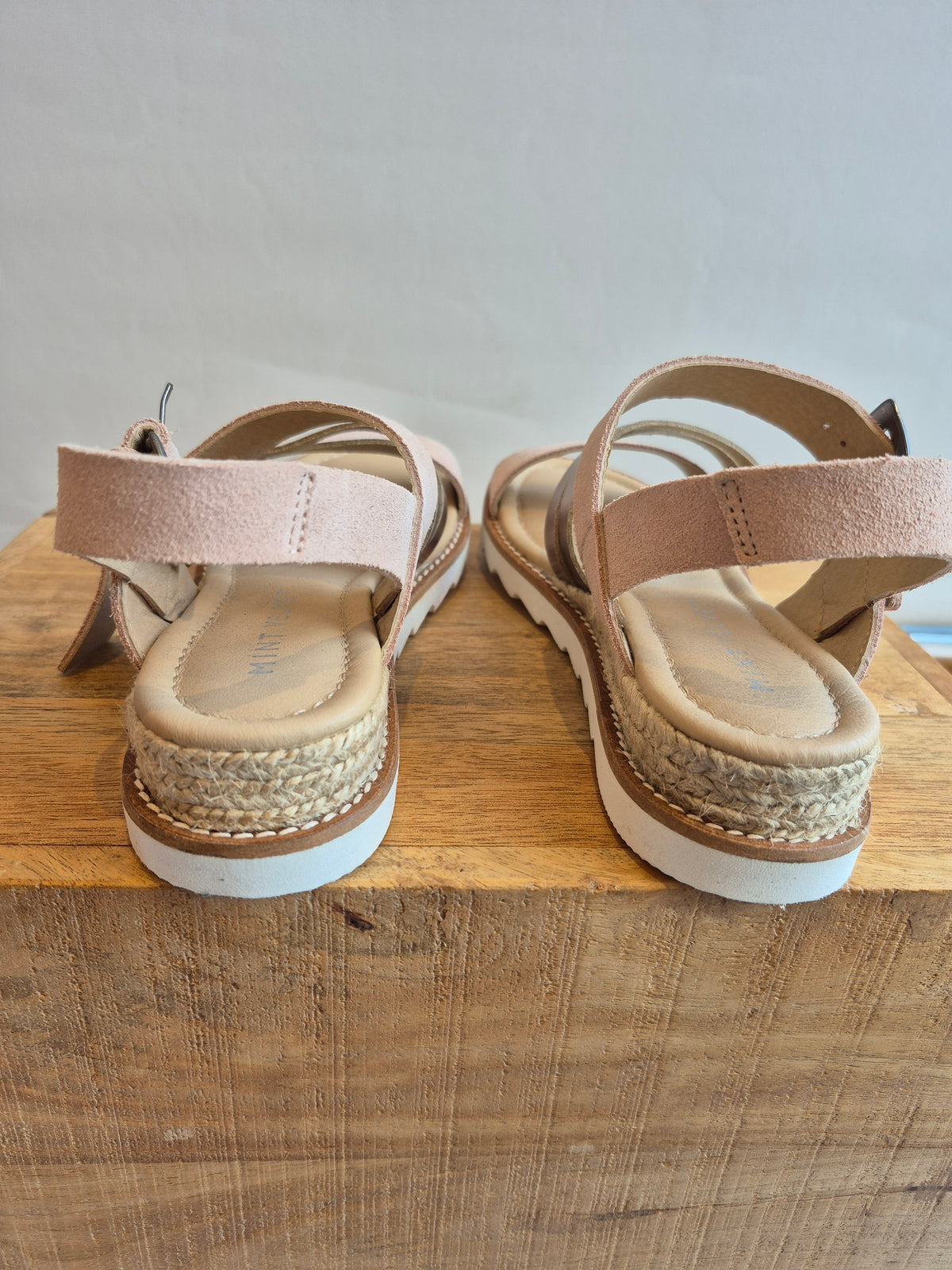 Mint Velvet Suede Sandal Dusky Pink/Metallic Size 4