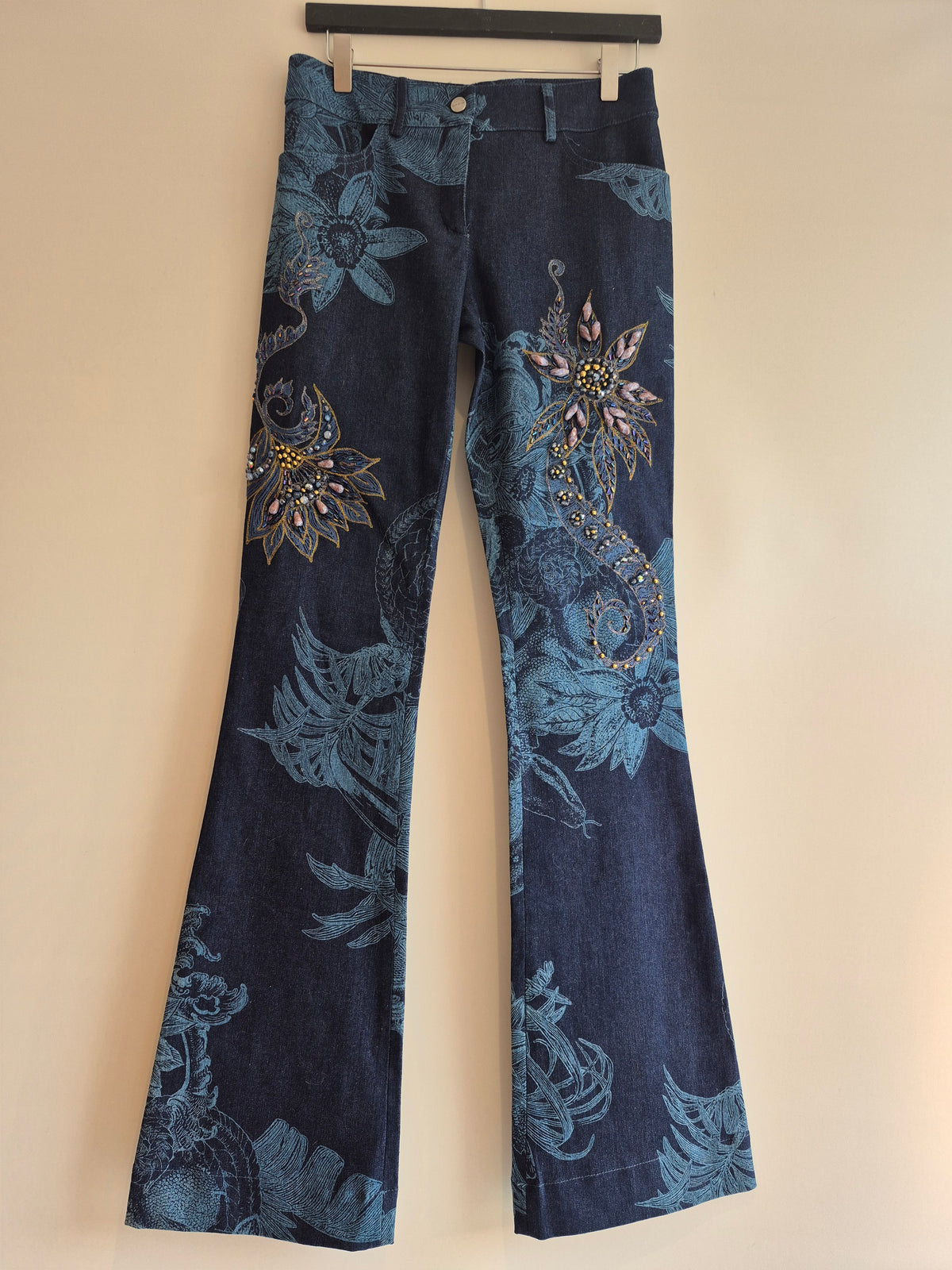 Oppio Vintage Dark Wash Print Embellished Gold Thread Soft Flare Jean Size 12